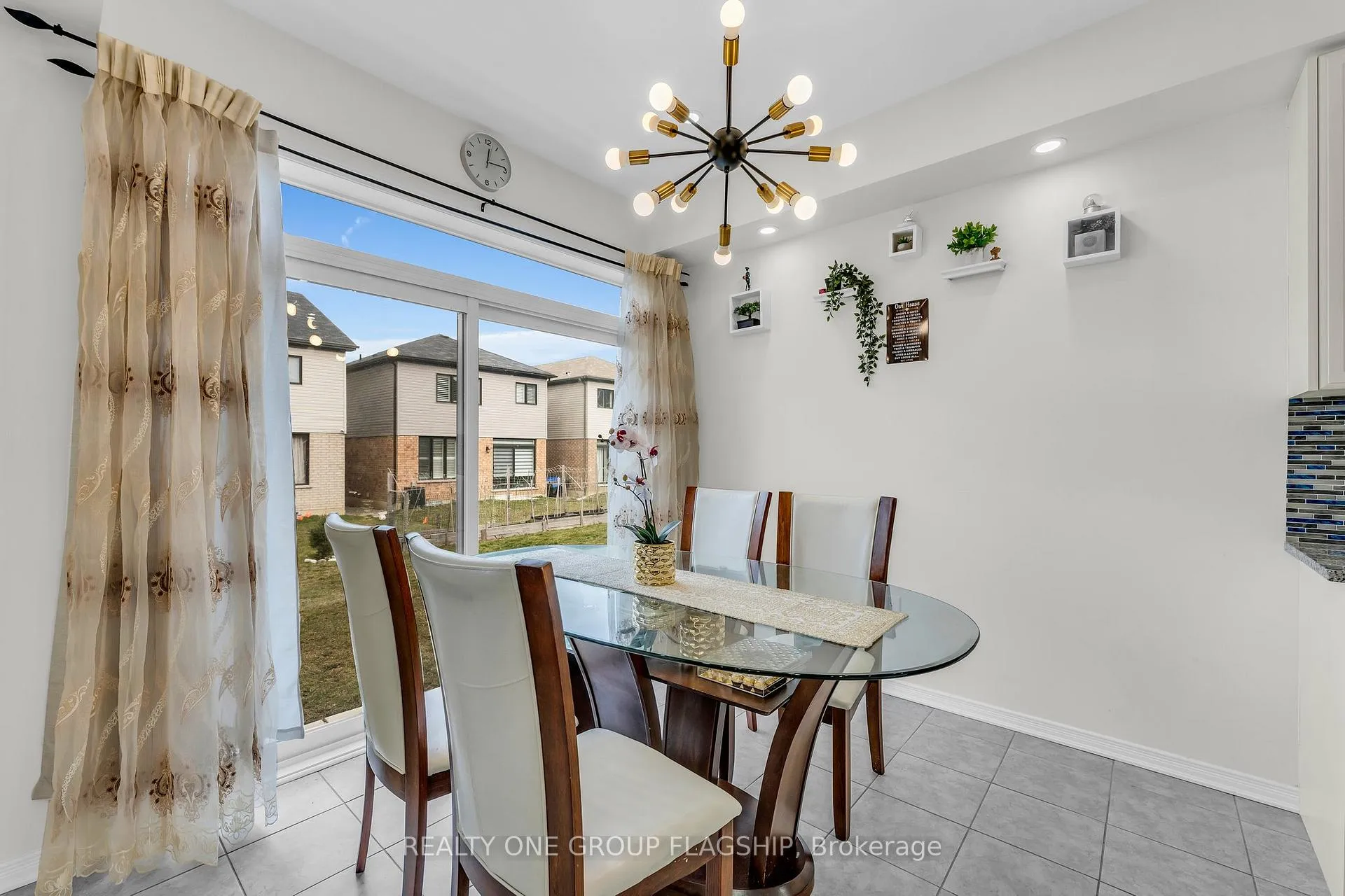 Photo 17 of 312 Bedrock Drive, Hamilton, Stoney Creek Mountain — HOMEH