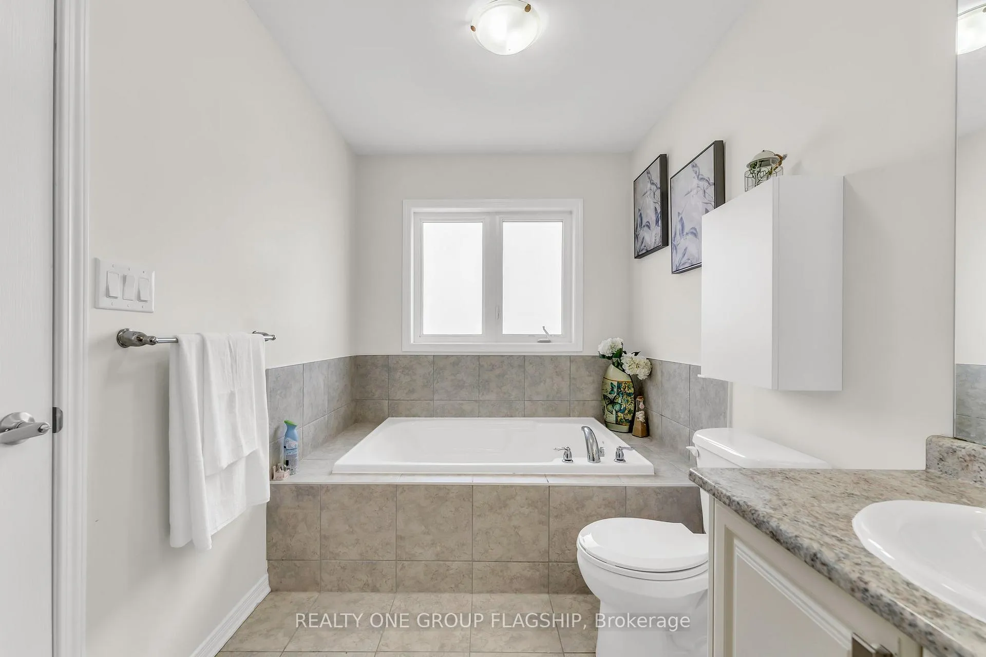 Photo 26 of 312 Bedrock Drive, Hamilton, Stoney Creek Mountain — HOMEH