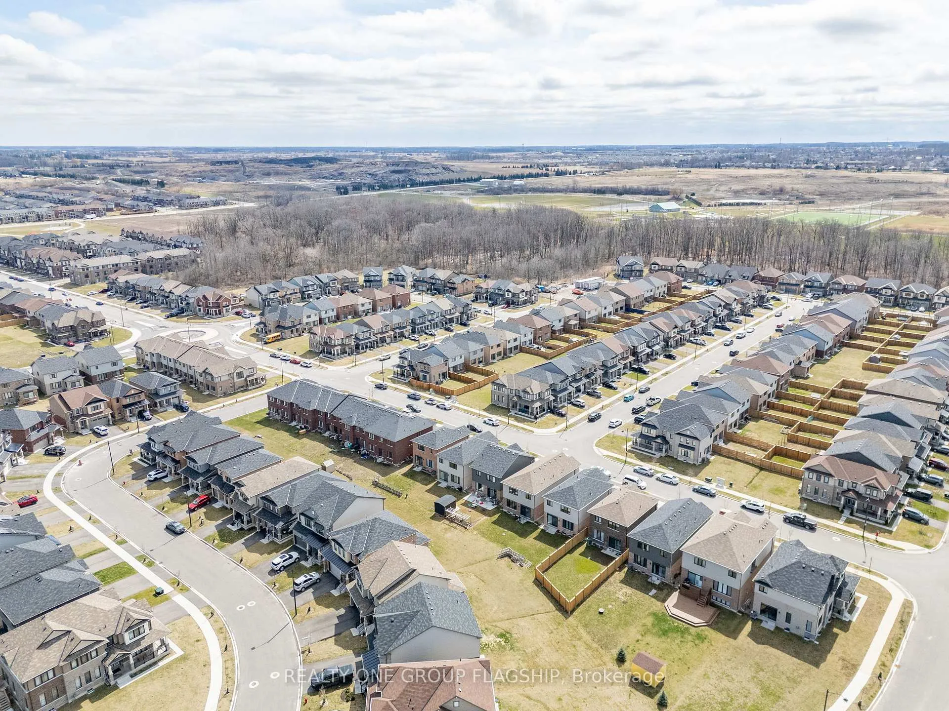 Photo 45 of 312 Bedrock Drive, Hamilton, Stoney Creek Mountain — HOMEH