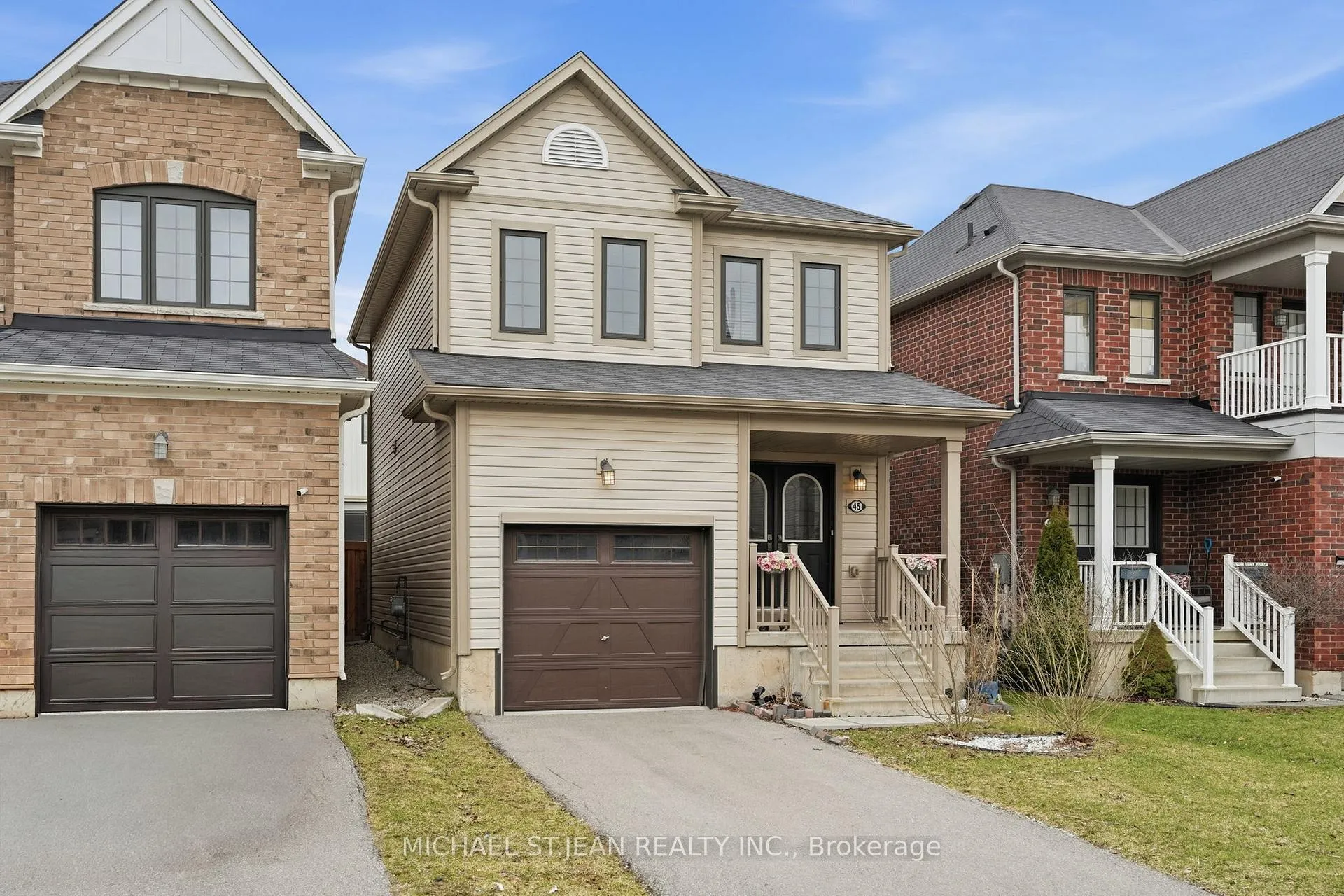 Photo 2 of 45 Kelso Drive, Haldimand — HOMEH