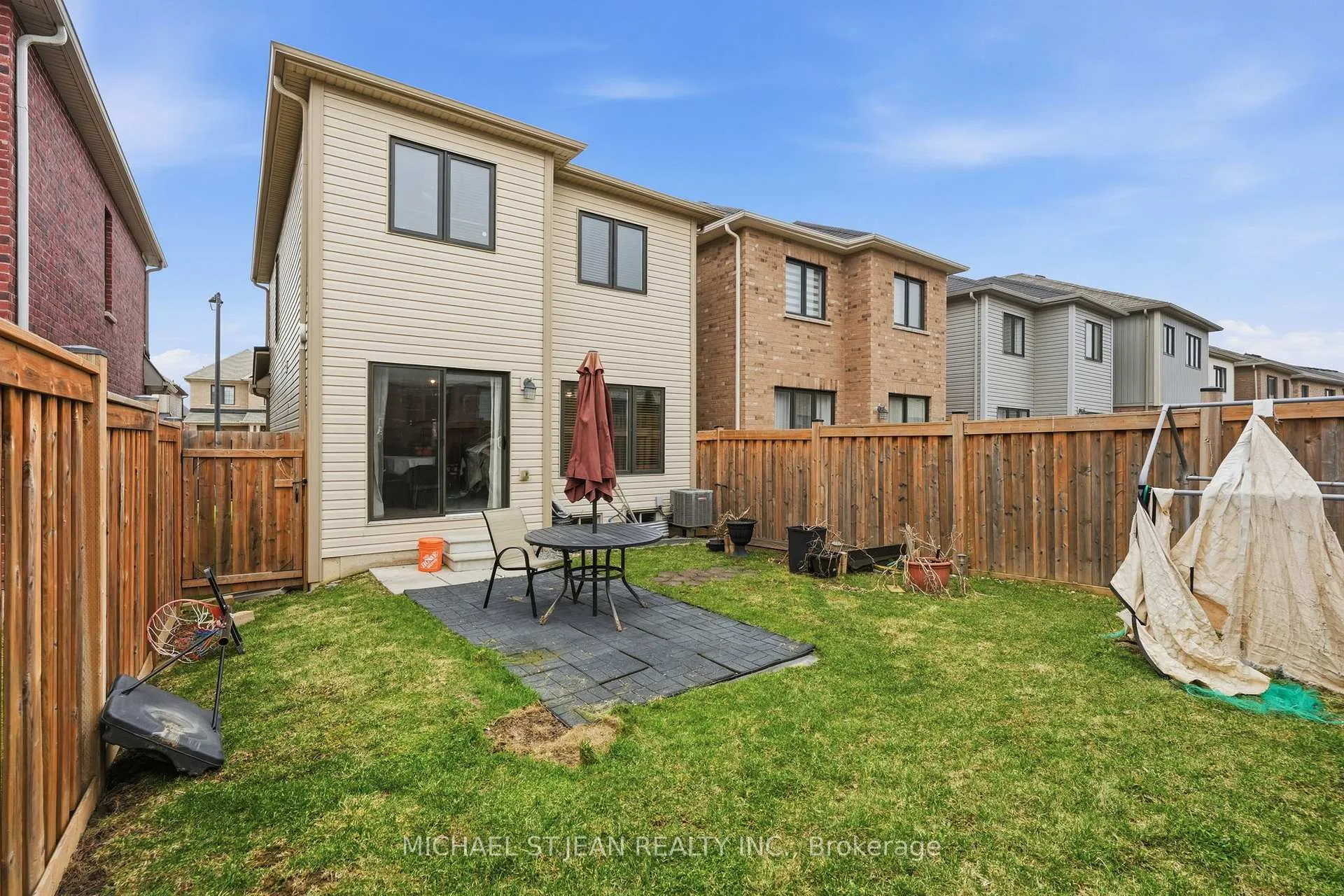 Photo 29 of 45 Kelso Drive, Haldimand — HOMEH
