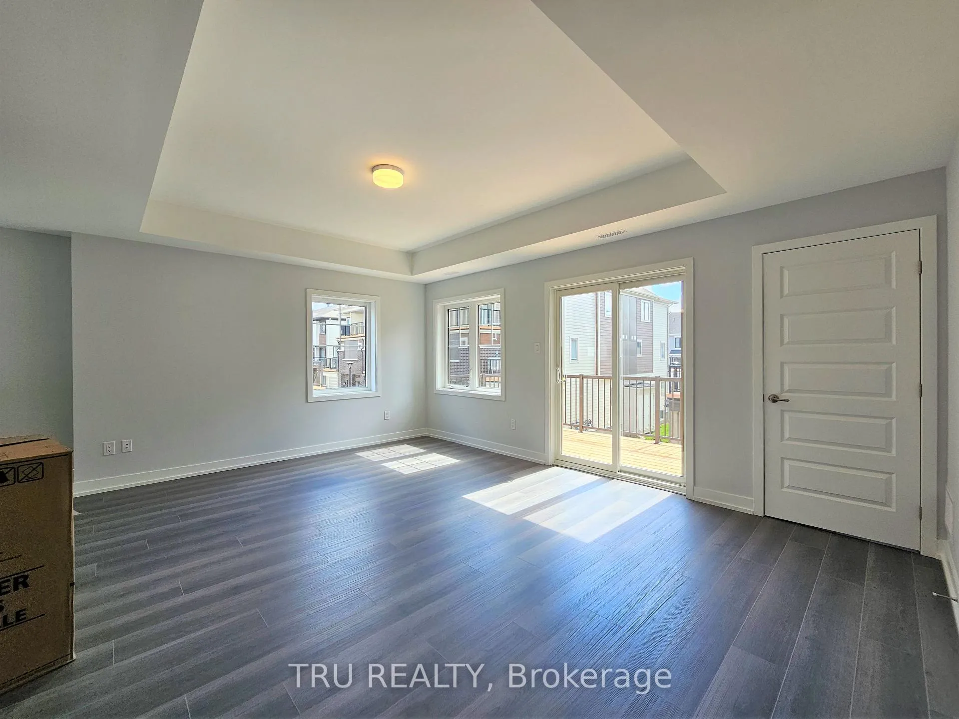 Photo 7 of 200 Anyolite Private, Ottawa, Barrhaven - Heritage Park — HOMEH