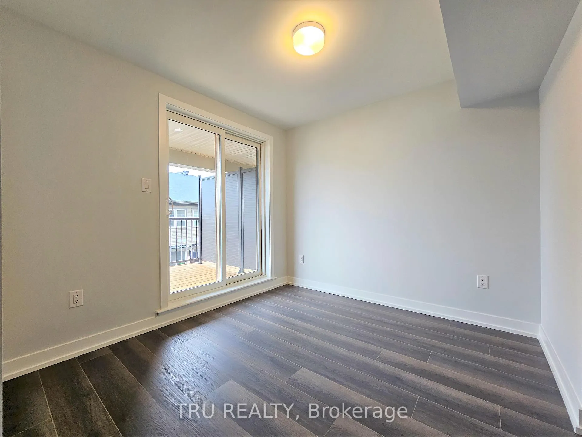 Photo 15 of 200 Anyolite Private, Ottawa, Barrhaven - Heritage Park — HOMEH