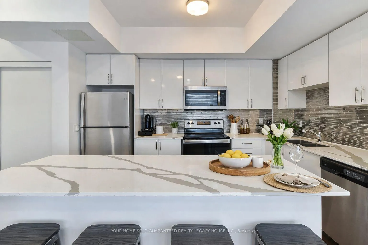 Photo 4 of Unit 803, 5279 Highway 7 Road, Vaughan, Vaughan Grove — HOMEH