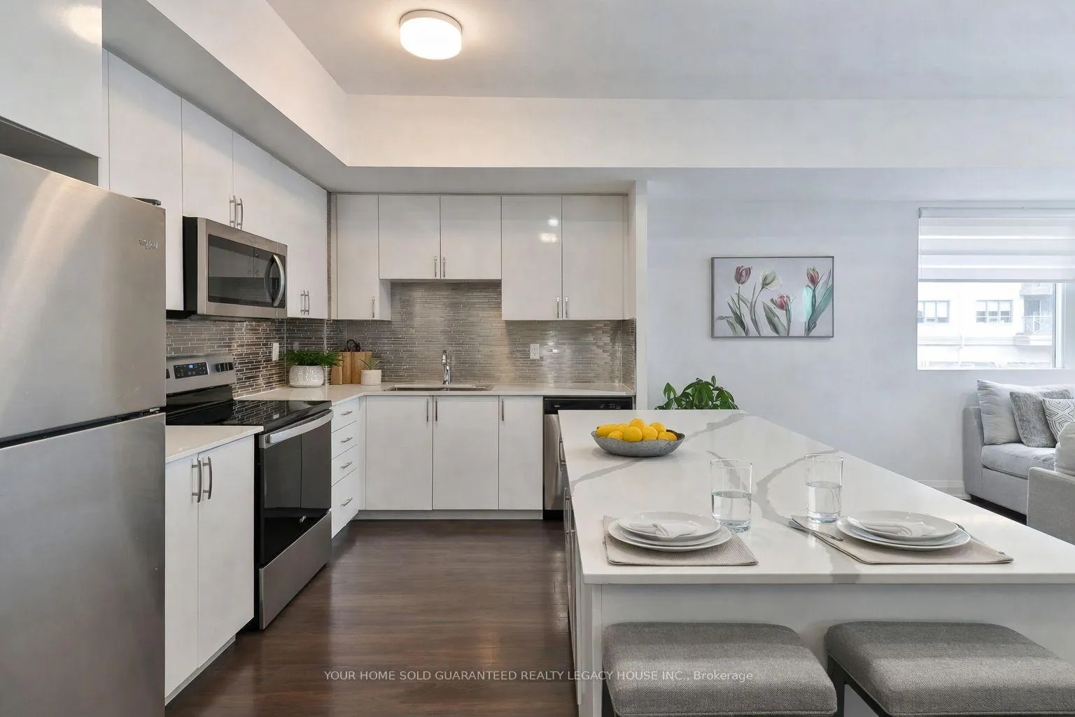 Photo 5 of Unit 803, 5279 Highway 7 Road, Vaughan, Vaughan Grove — HOMEH