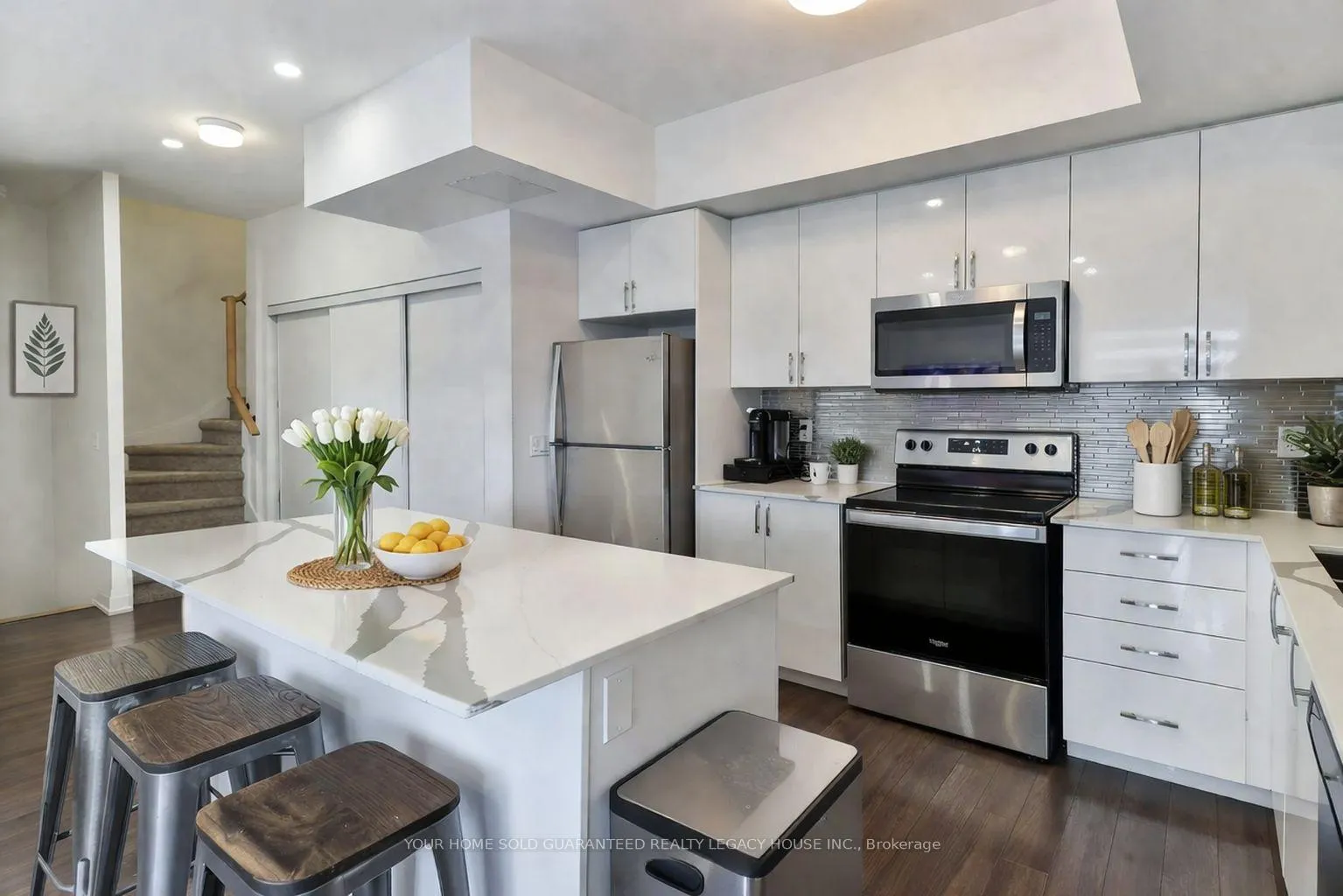 Photo 6 of Unit 803, 5279 Highway 7 Road, Vaughan, Vaughan Grove — HOMEH