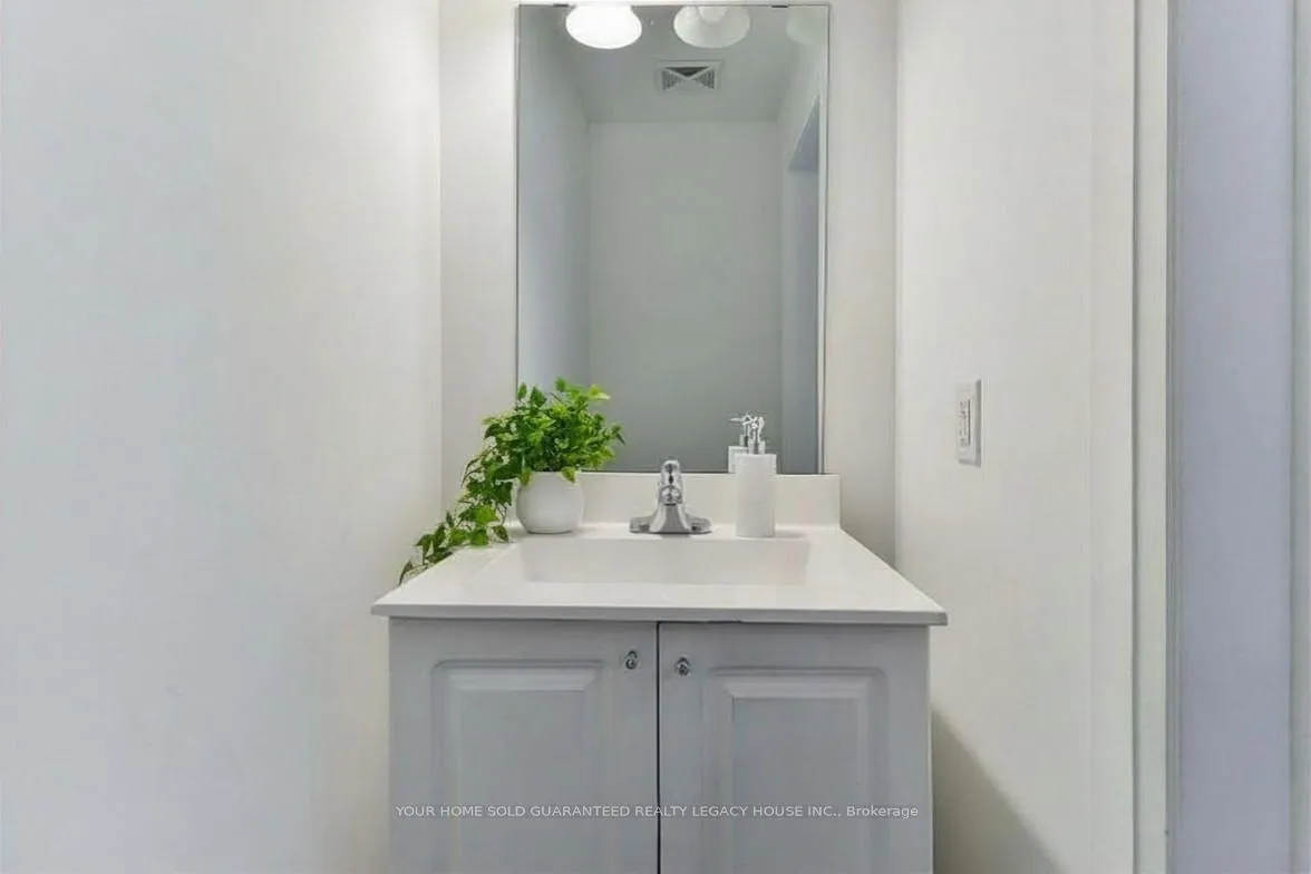 Photo 14 of Unit 803, 5279 Highway 7 Road, Vaughan, Vaughan Grove — HOMEH