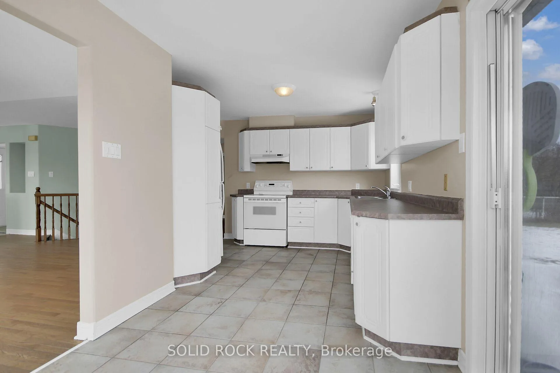 Photo 9 of 1259 Remington Way, Ottawa, Greely — HOMEH