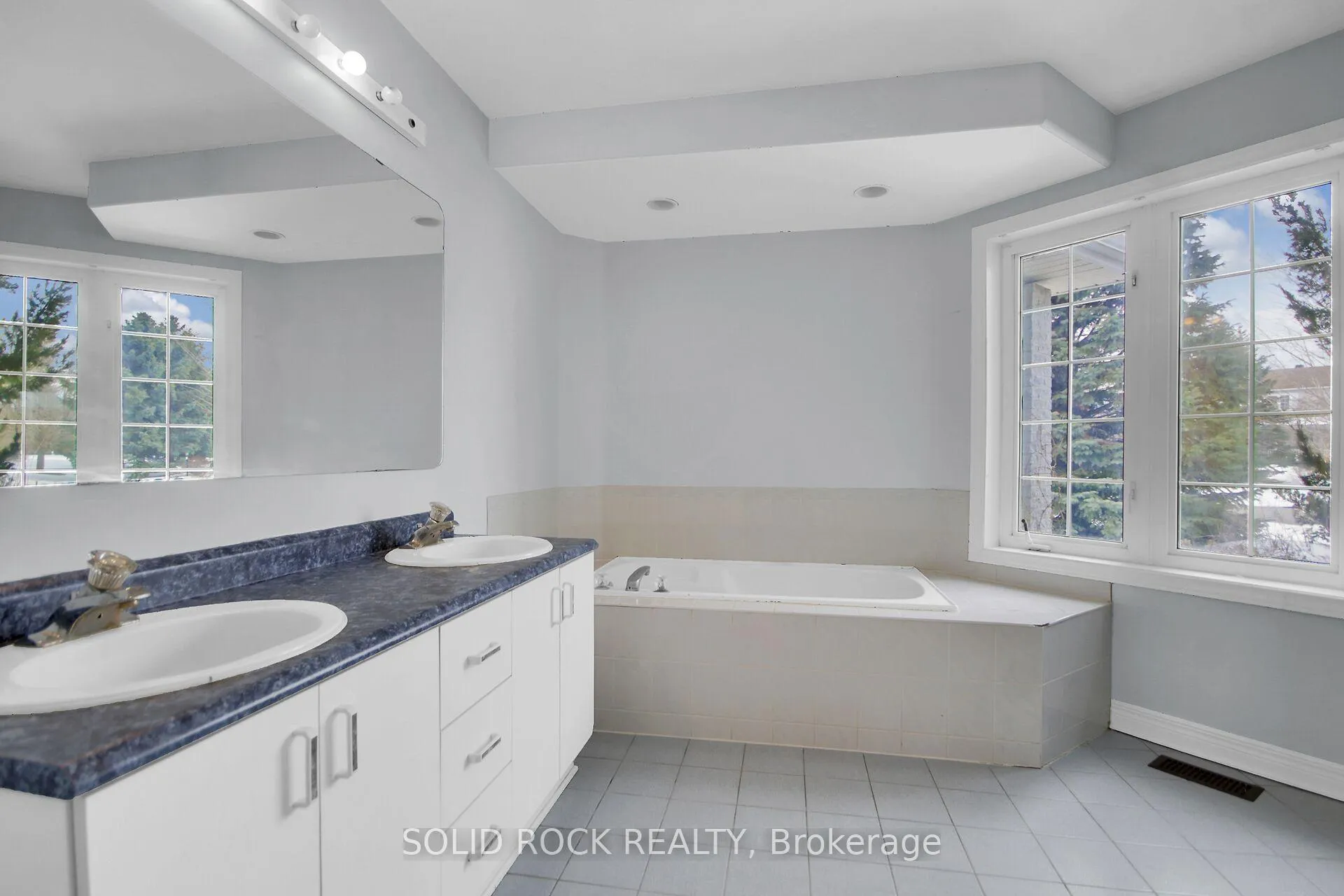 Photo 17 of 1259 Remington Way, Ottawa, Greely — HOMEH