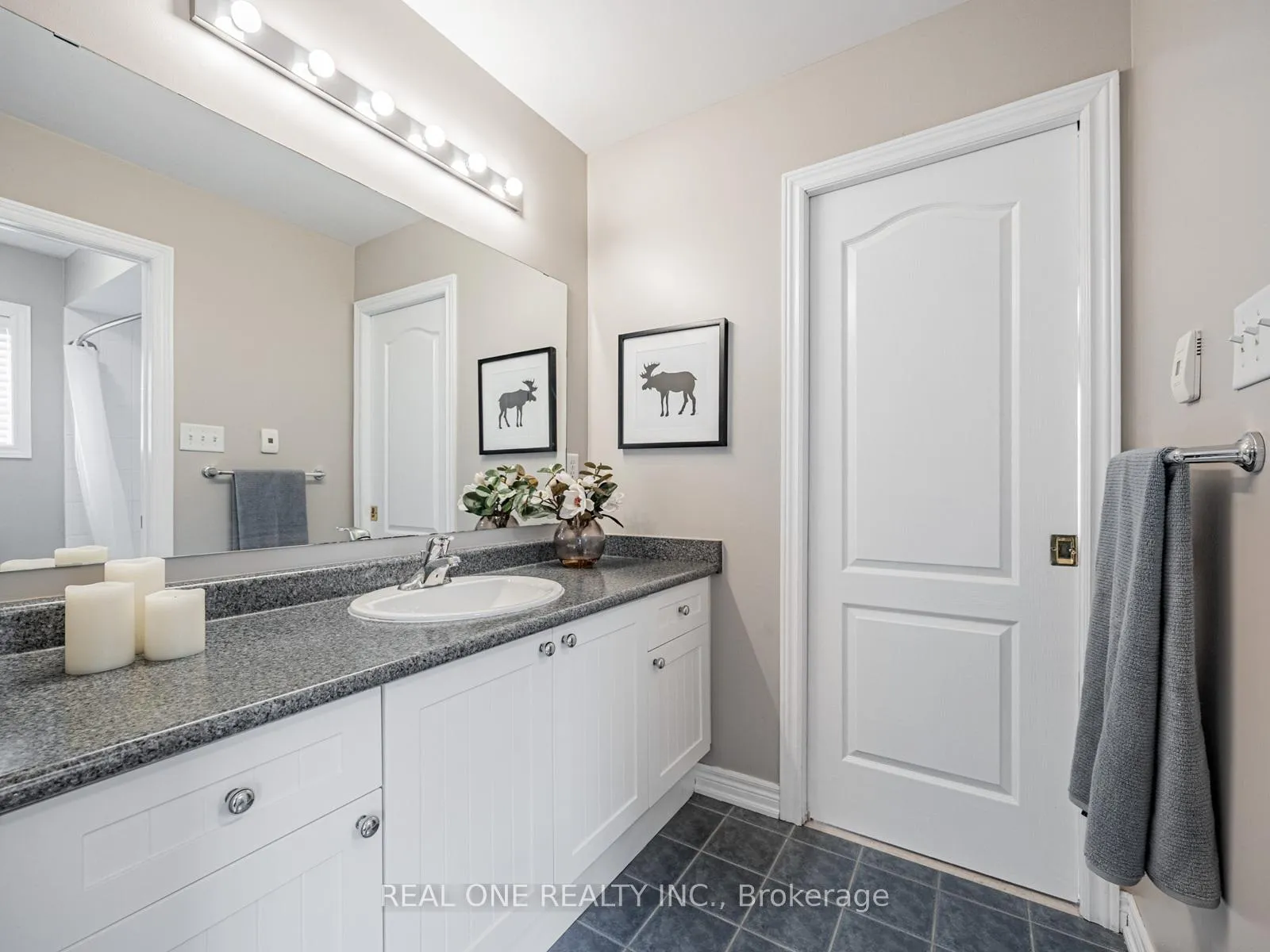 Photo 30 of 51 Hanson Crescent, Whitby, Brooklin — HOMEH
