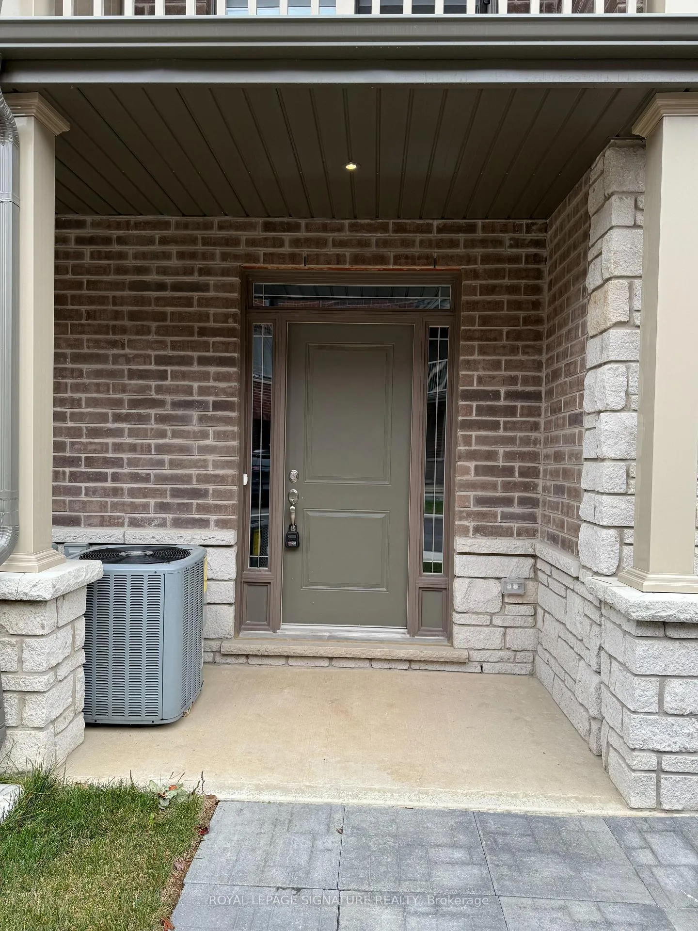 Photo 3 of Unit 35, 19 Picardy Drive, Hamilton, Stoney Creek Mountain — HOMEH