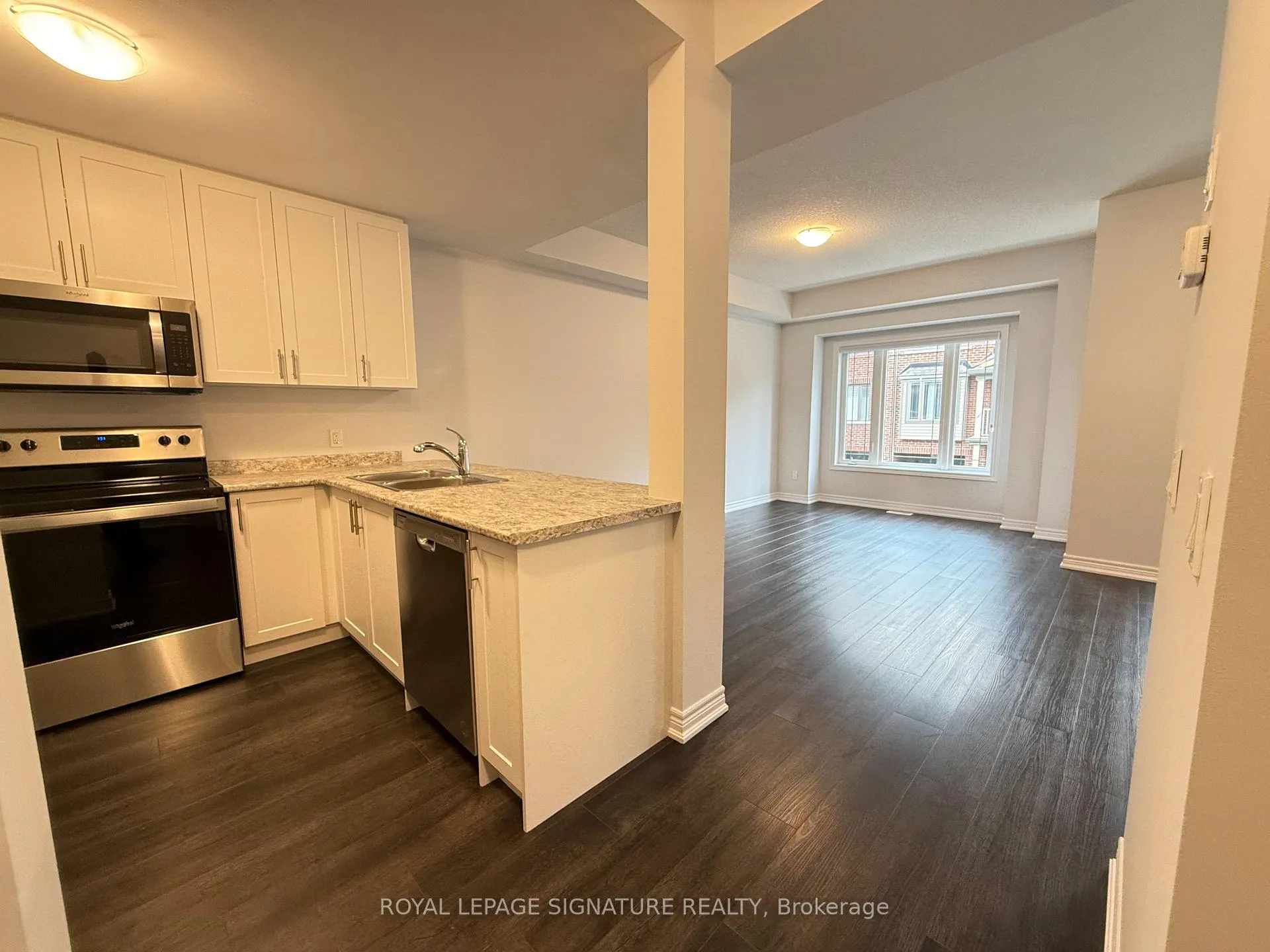 Photo 7 of Unit 35, 19 Picardy Drive, Hamilton, Stoney Creek Mountain — HOMEH