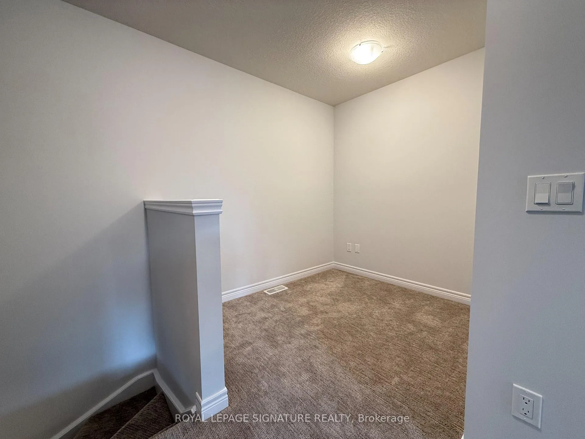 Photo 17 of Unit 35, 19 Picardy Drive, Hamilton, Stoney Creek Mountain — HOMEH