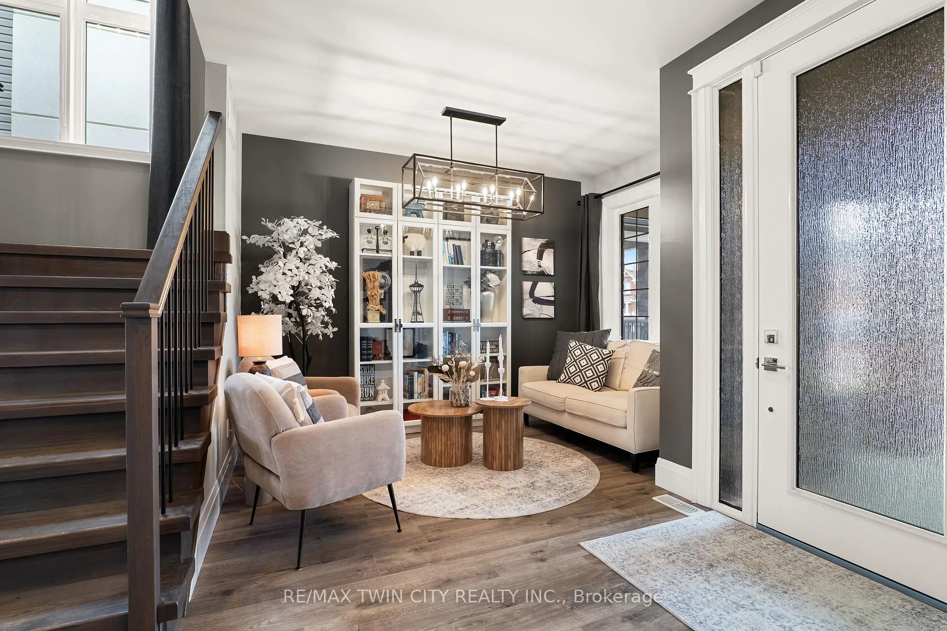 Photo 4 of 517 Blair Creek Drive, Kitchener — HOMEH