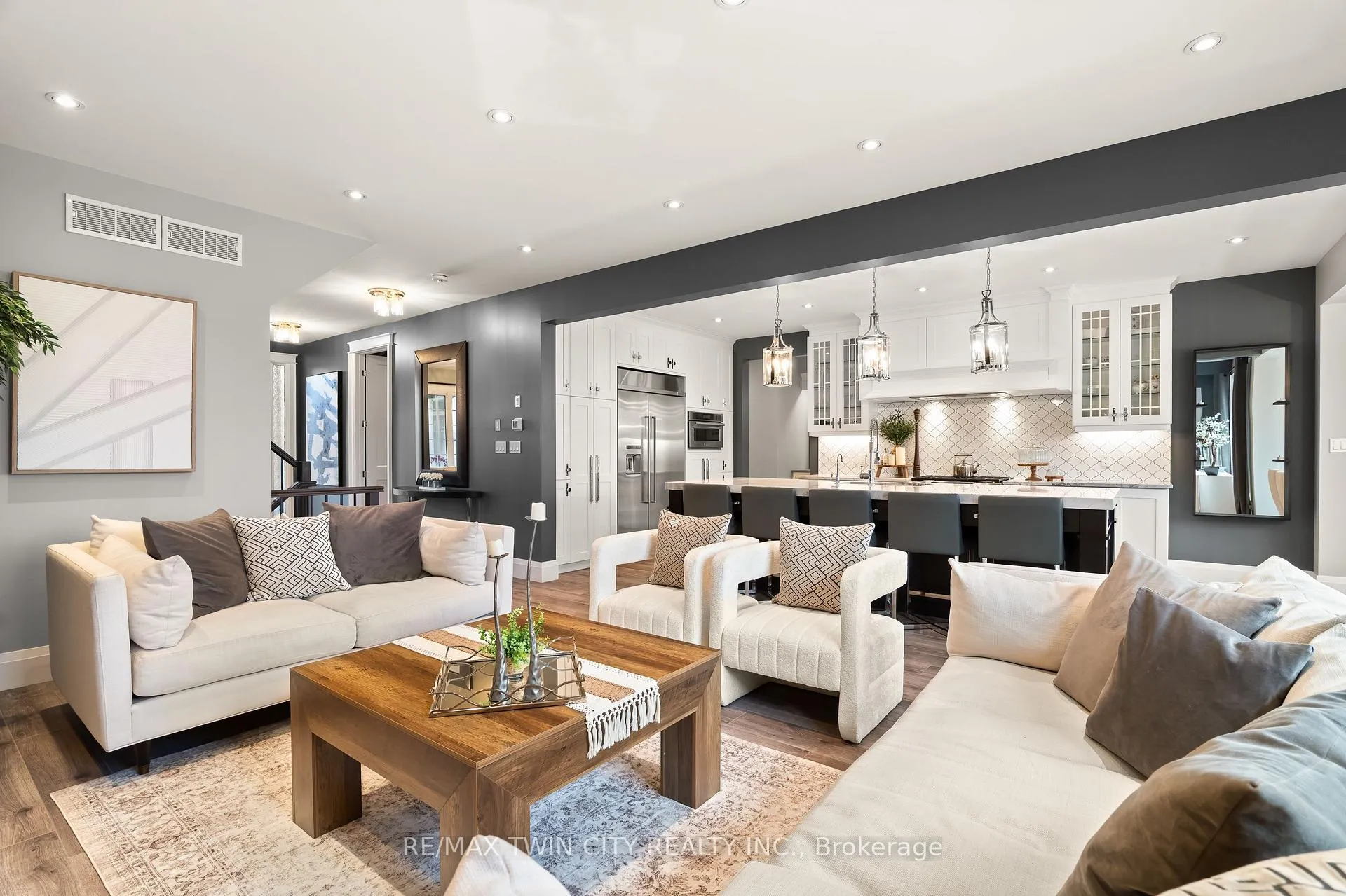 Photo 15 of 517 Blair Creek Drive, Kitchener — HOMEH