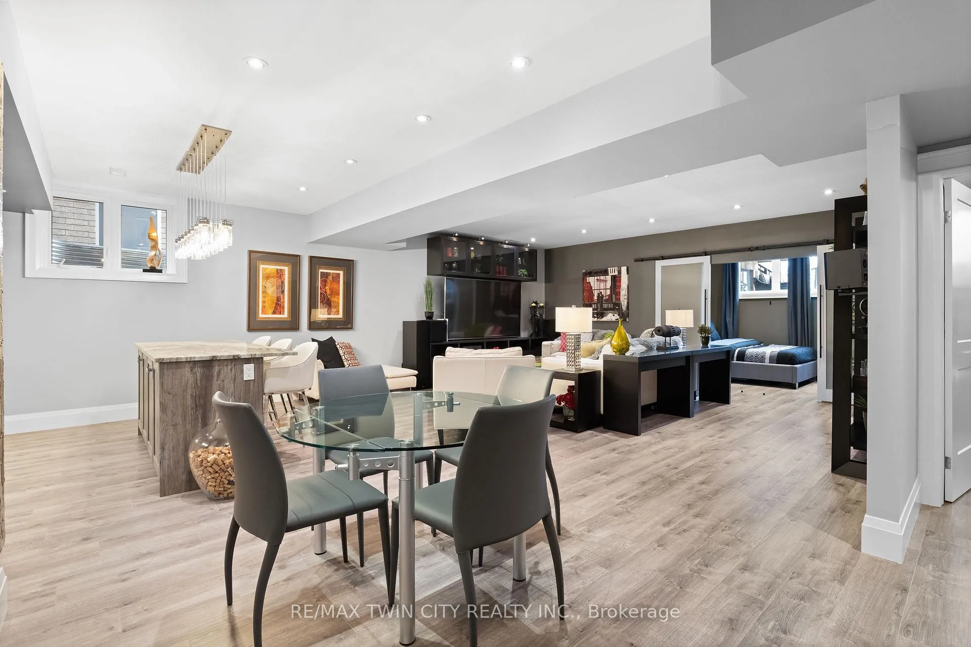 Photo 35 of 517 Blair Creek Drive, Kitchener — HOMEH