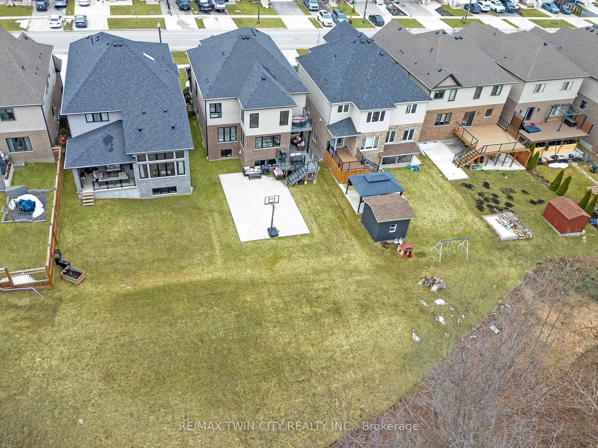 Photo 48 of 517 Blair Creek Drive, Kitchener — HOMEH