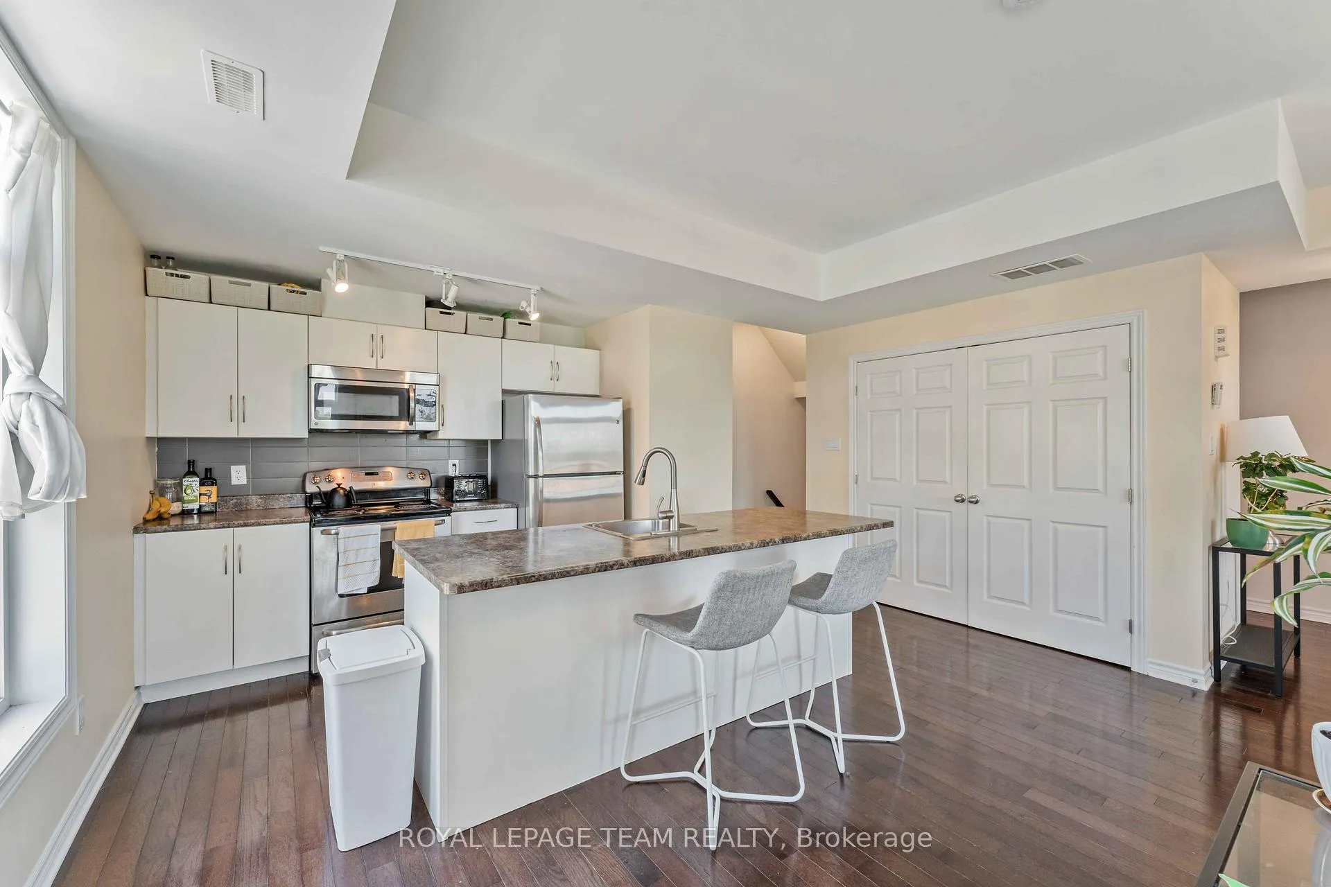 Photo 18 of Unit B, 289 Everest Private, Ottawa, Elmvale Acres — HOMEH