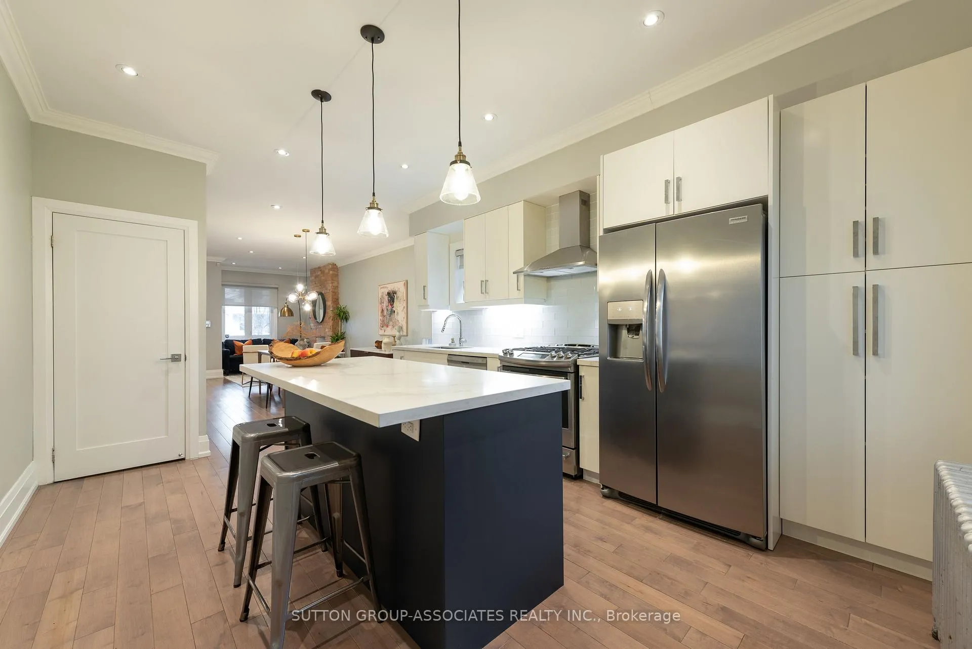 Photo 17 of 106 Uxbridge Avenue, Toronto, Weston-Pellam Park — HOMEH