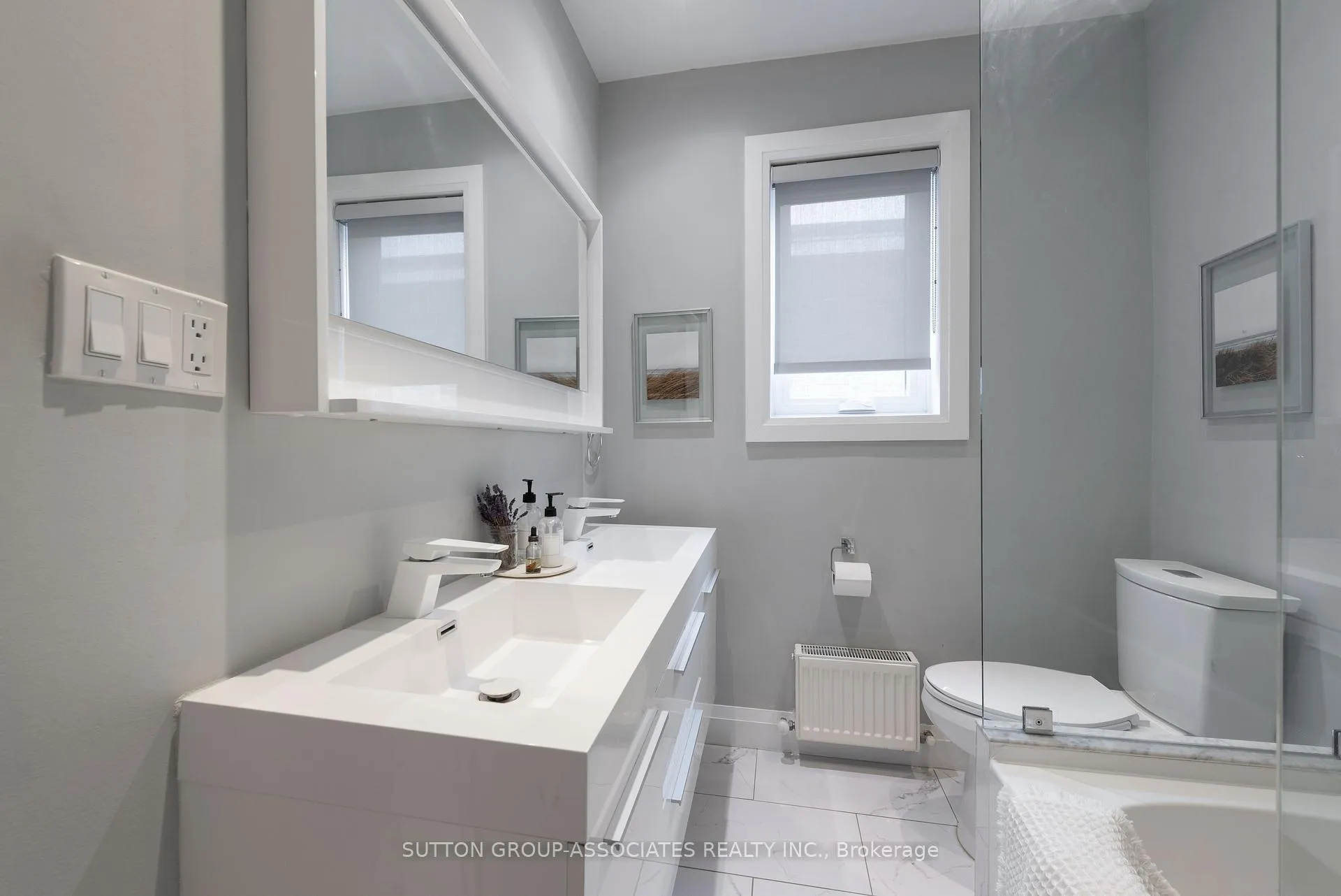 Photo 29 of 106 Uxbridge Avenue, Toronto, Weston-Pellam Park — HOMEH