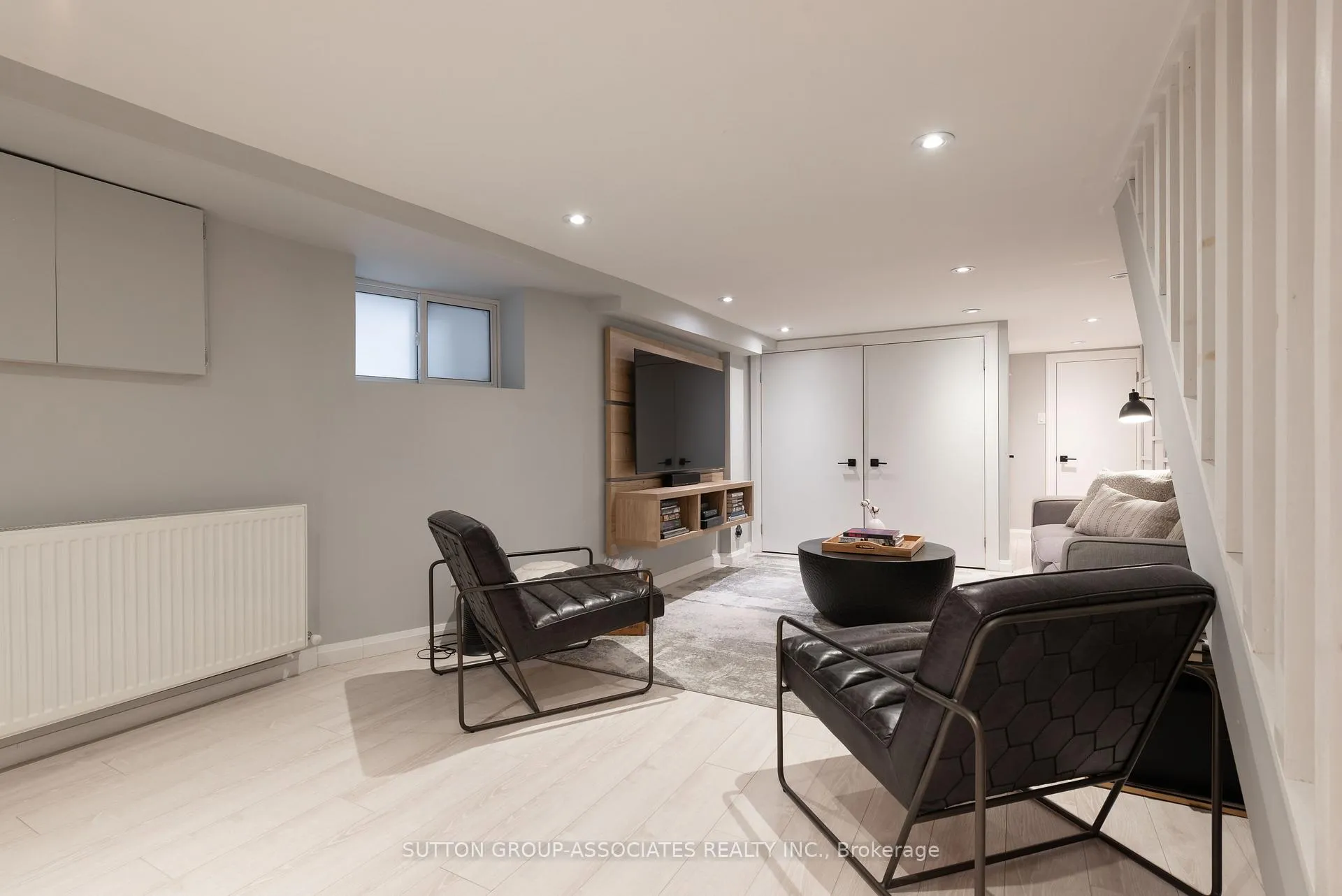 Photo 36 of 106 Uxbridge Avenue, Toronto, Weston-Pellam Park — HOMEH