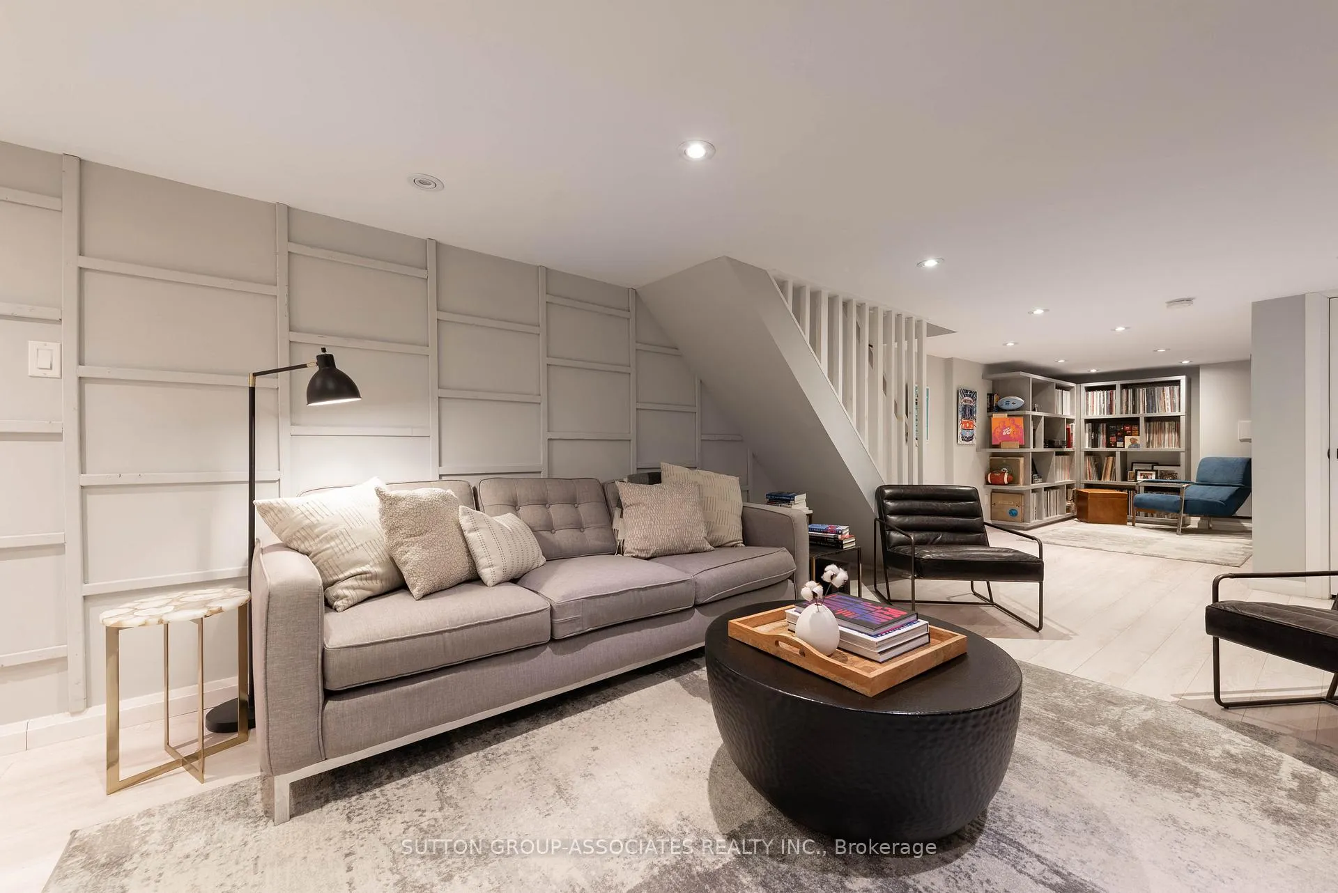 Photo 38 of 106 Uxbridge Avenue, Toronto, Weston-Pellam Park — HOMEH