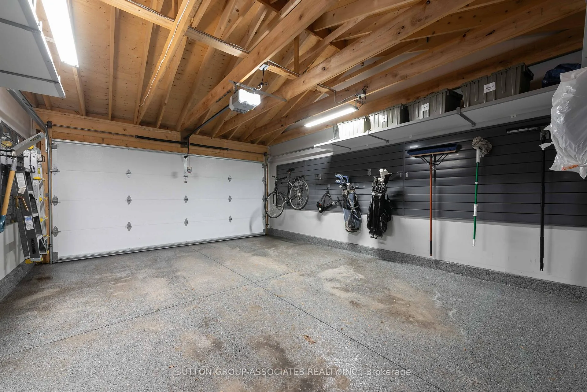 Photo 48 of 106 Uxbridge Avenue, Toronto, Weston-Pellam Park — HOMEH