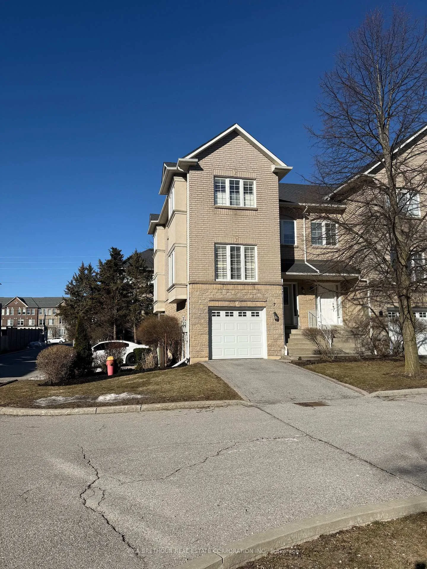 Front of Unit 7, 10719 Bathurst Street