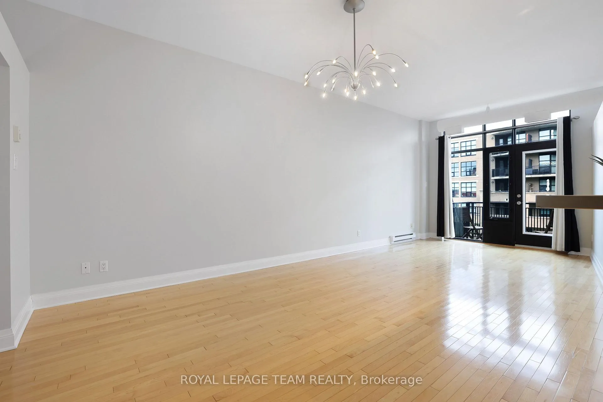 Photo 5 of Unit 203, 300 Powell Avenue, Ottawa, West Centre Town — HOMEH