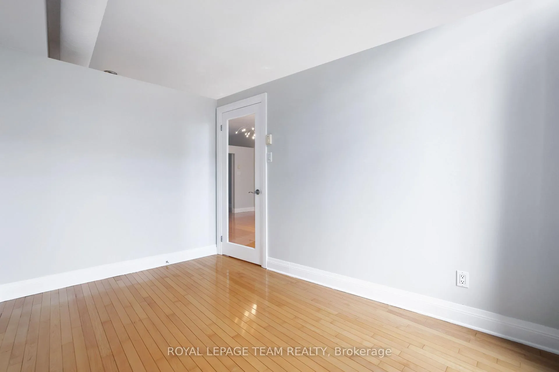 Photo 23 of Unit 203, 300 Powell Avenue, Ottawa, West Centre Town — HOMEH