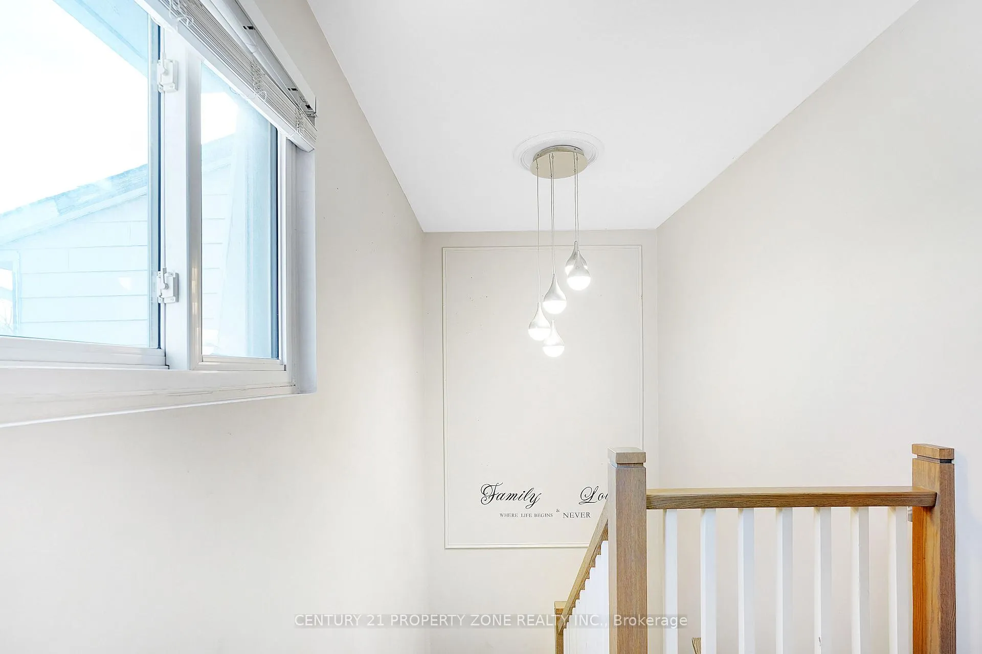 Photo 17 of 1669 Alwin Circle, Pickering, Village East — HOMEH