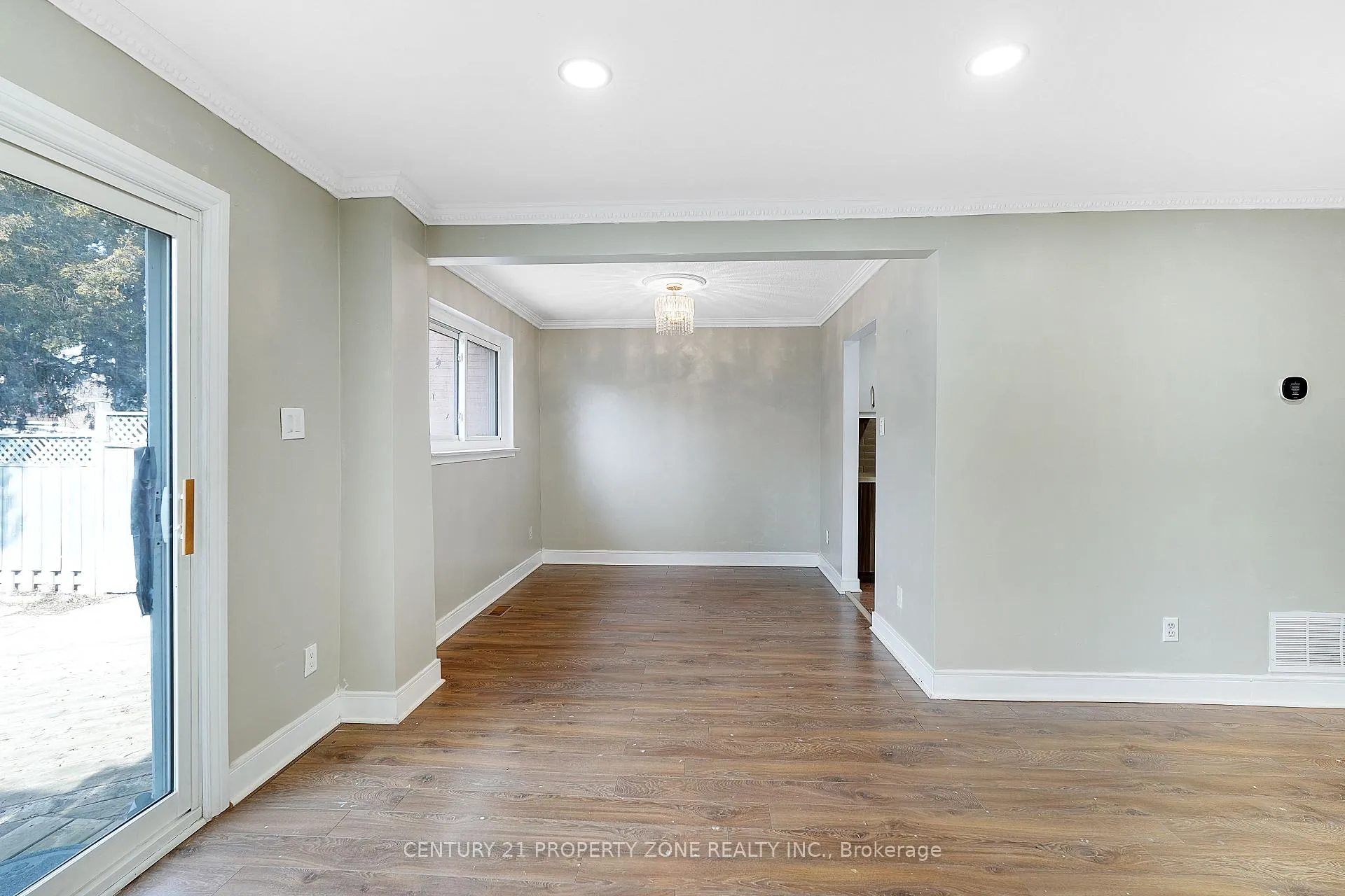 Photo 8 of 1669 Alwin Circle, Pickering, Village East — HOMEH