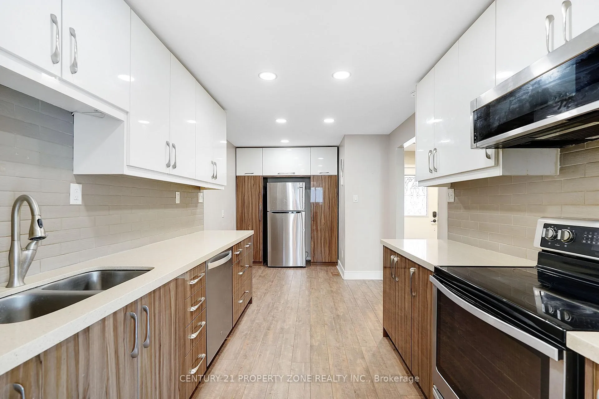 Photo 10 of 1669 Alwin Circle, Pickering, Village East — HOMEH