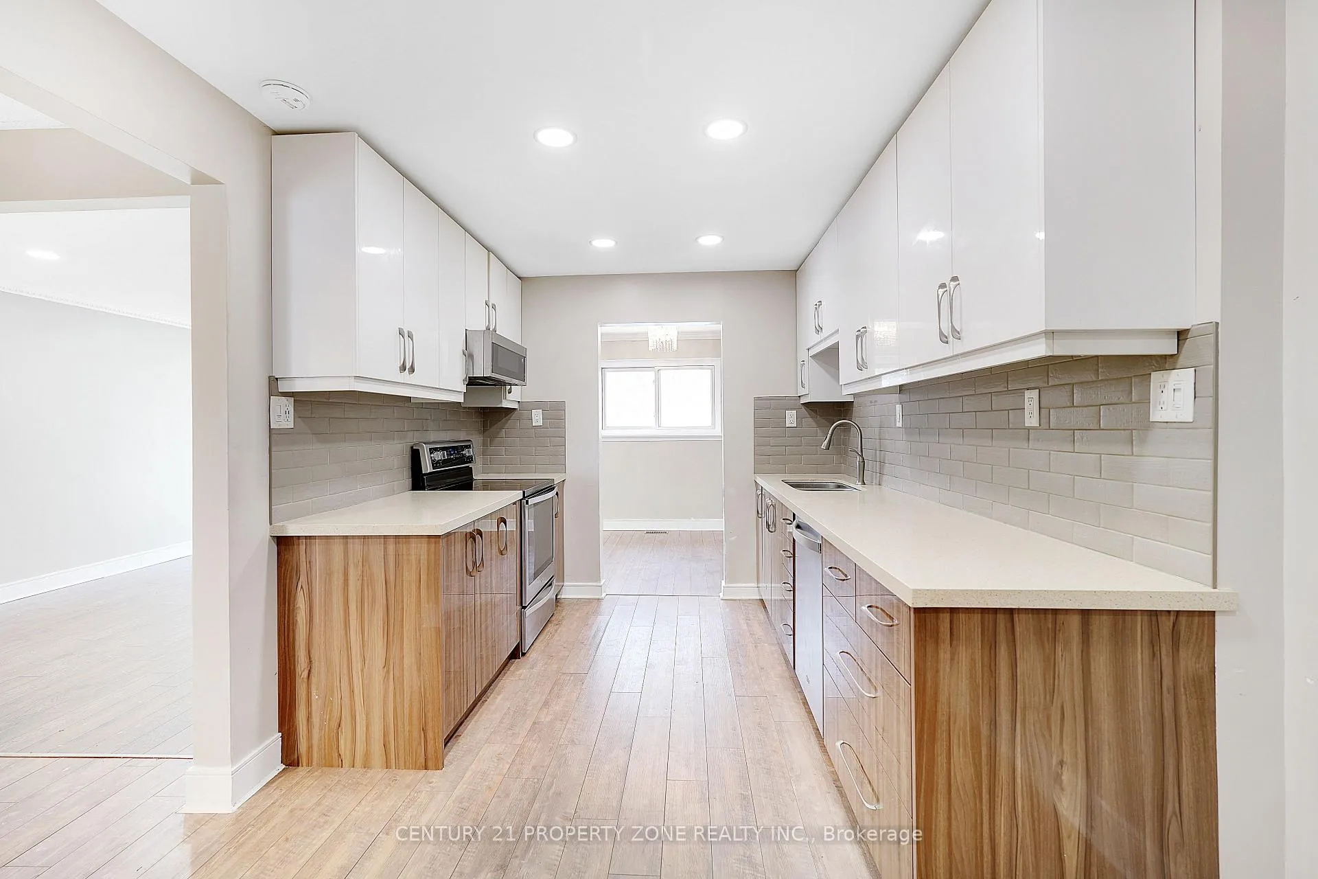 Photo 14 of 1669 Alwin Circle, Pickering, Village East — HOMEH