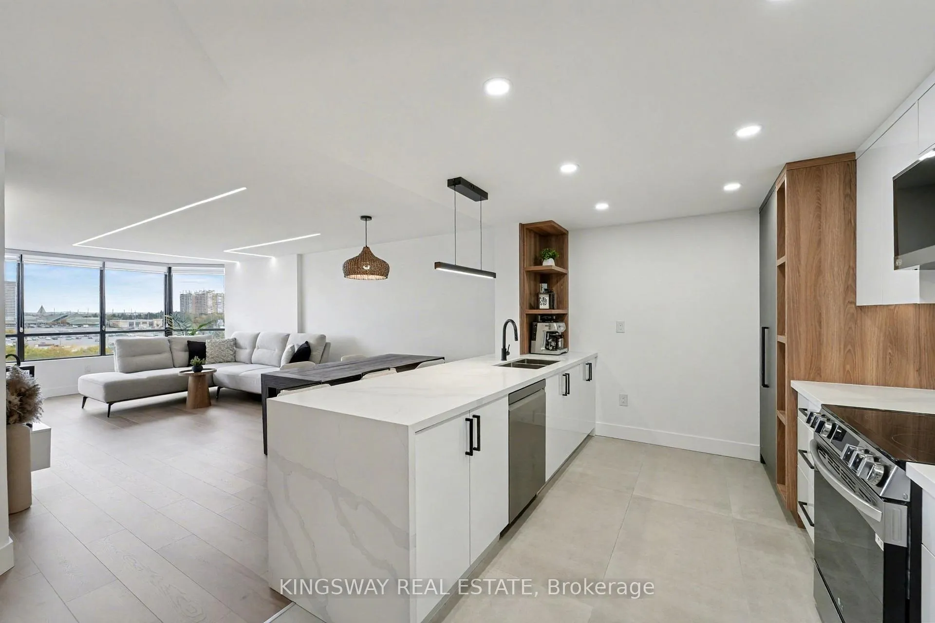 Photo 9 of Unit 712, 7420 Bathurst Street, Vaughan, Brownridge — HOMEH