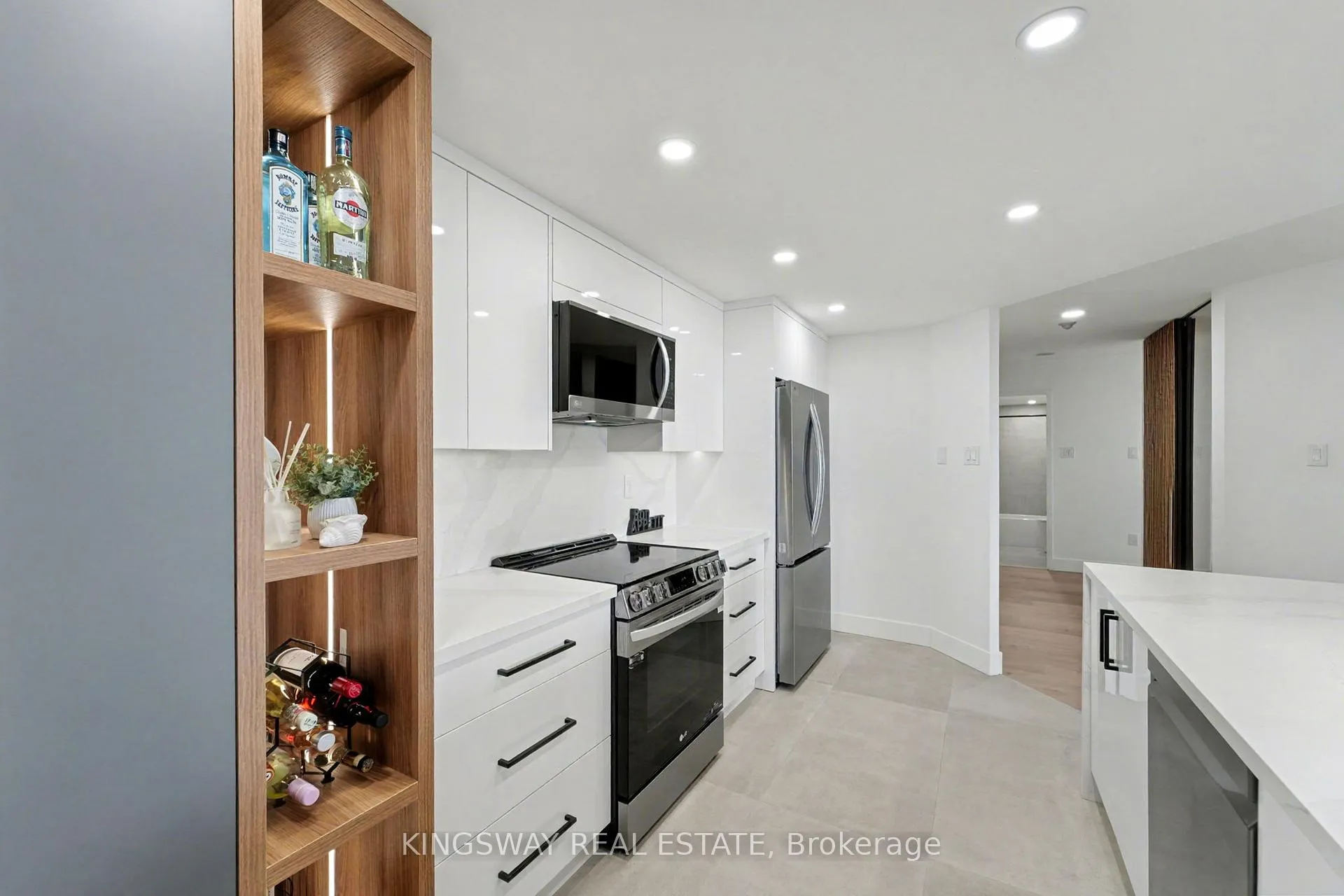 Photo 12 of Unit 712, 7420 Bathurst Street, Vaughan, Brownridge — HOMEH