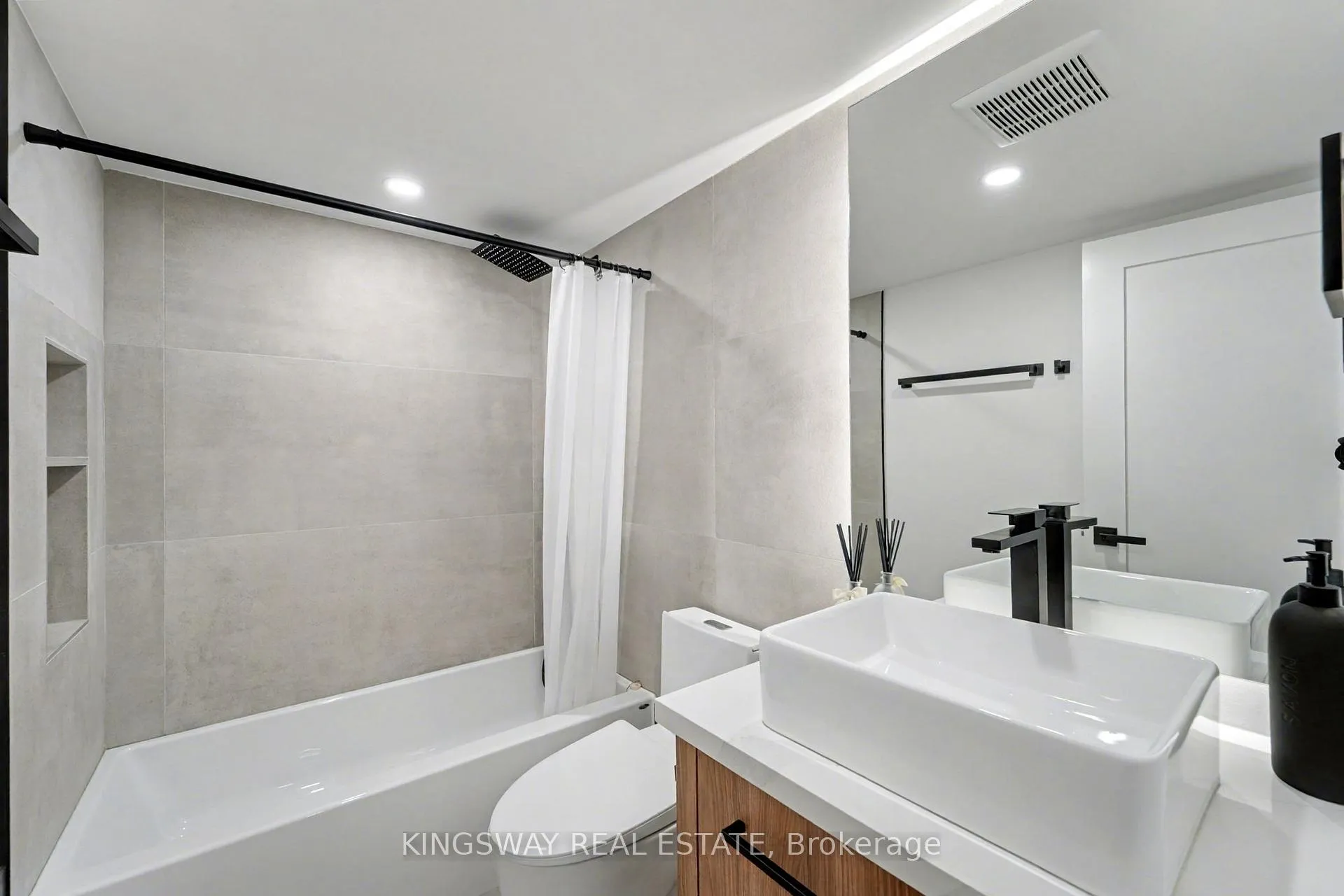 Photo 20 of Unit 712, 7420 Bathurst Street, Vaughan, Brownridge — HOMEH