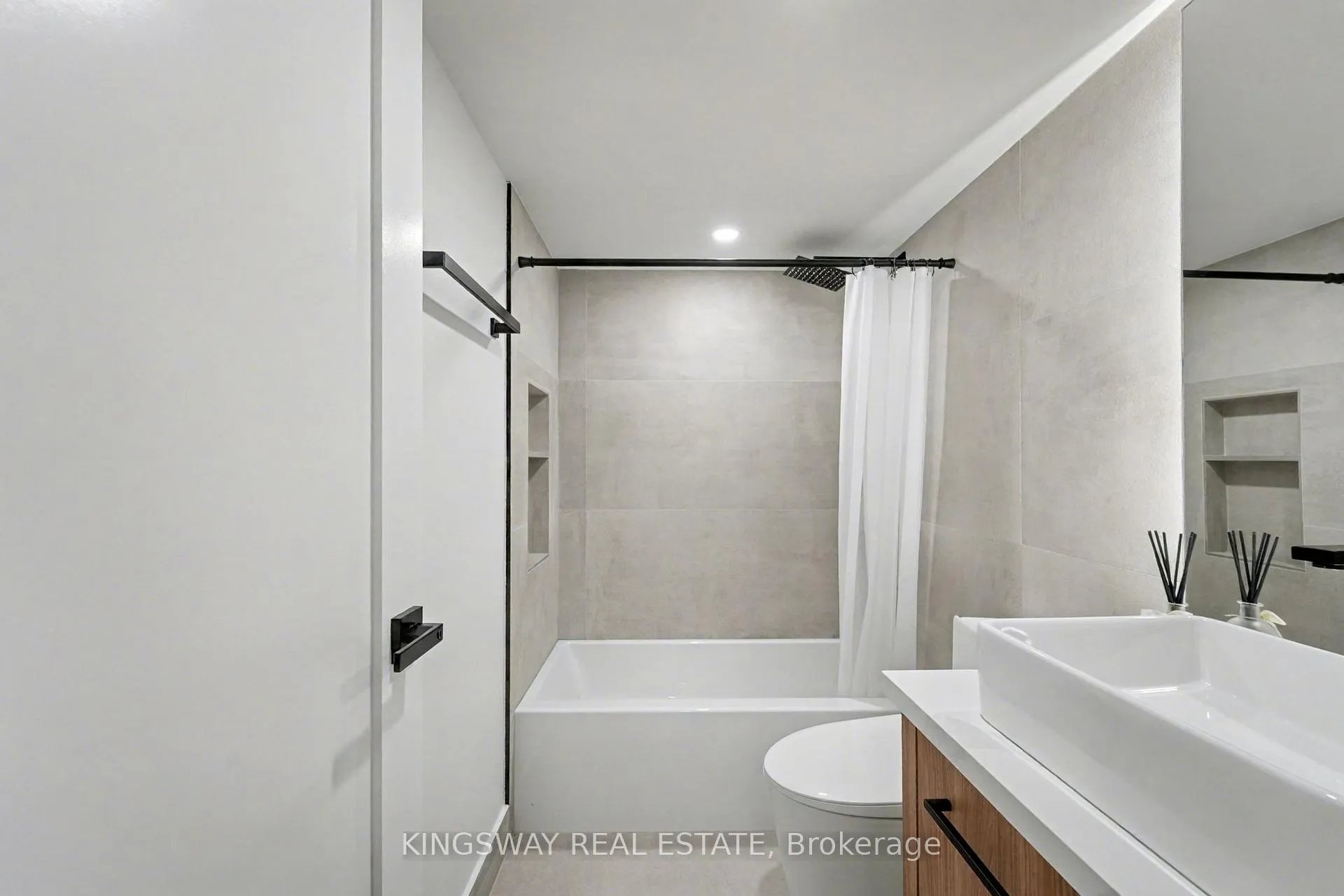 Photo 21 of Unit 712, 7420 Bathurst Street, Vaughan, Brownridge — HOMEH