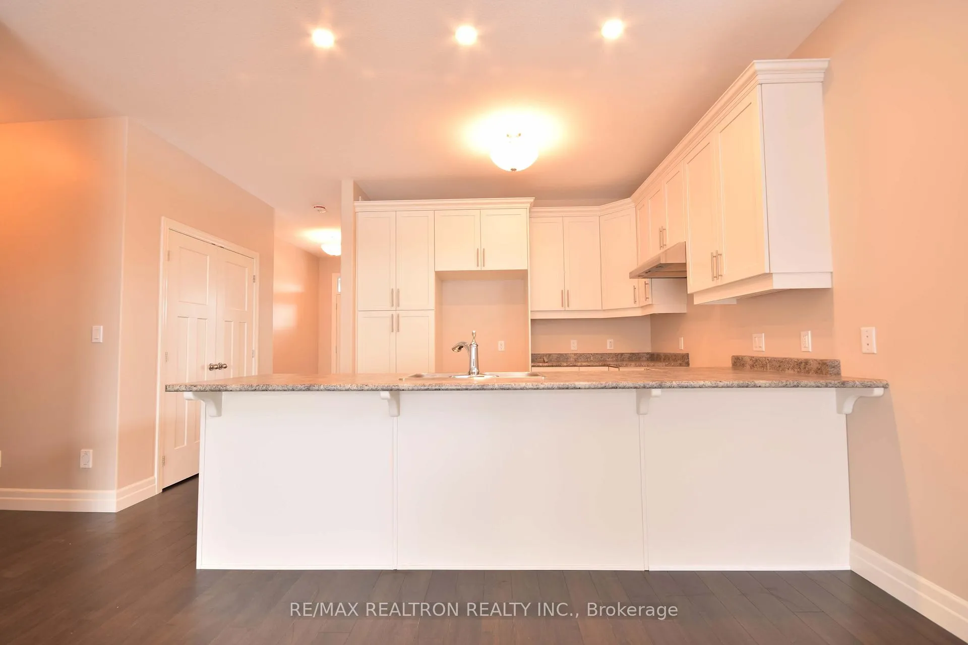 Photo 3 of 1 Tessa Boulevard, Belleville, Belleville Ward — HOMEH