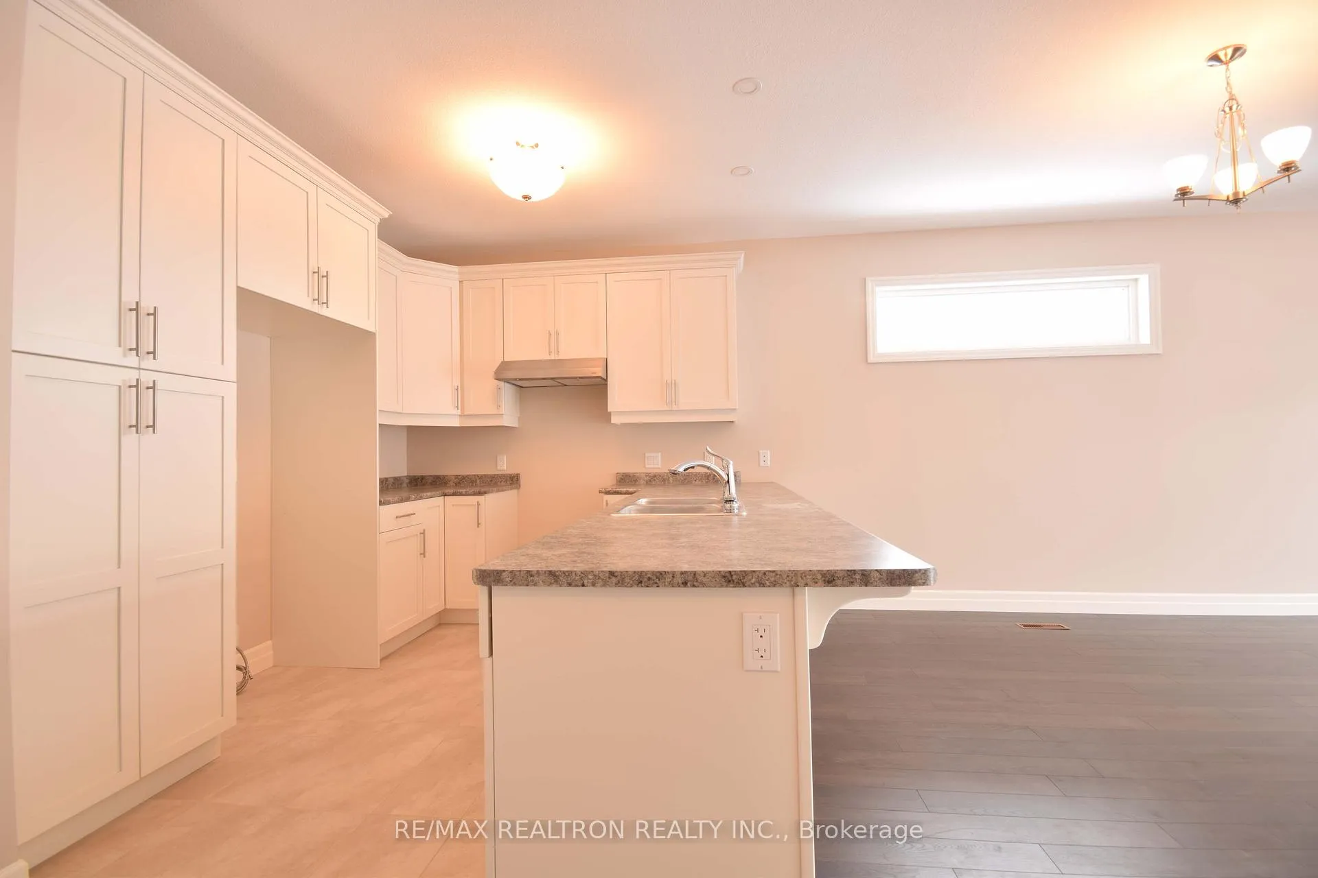 Photo 5 of 1 Tessa Boulevard, Belleville, Belleville Ward — HOMEH