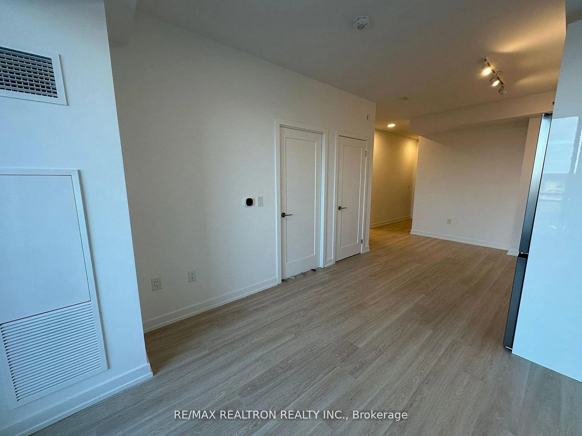 Photo 7 of Unit 512, 9751 Markham Road, Markham, Greensborough — HOMEH