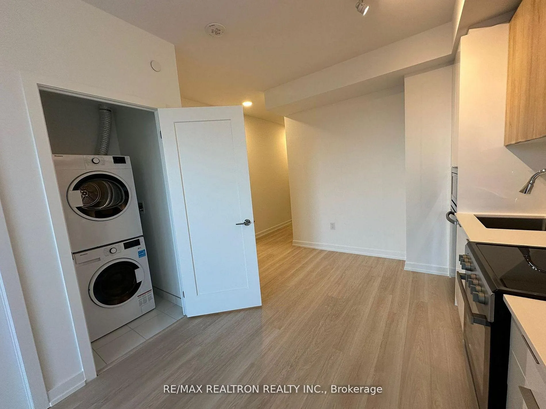 Photo 11 of Unit 512, 9751 Markham Road, Markham, Greensborough — HOMEH