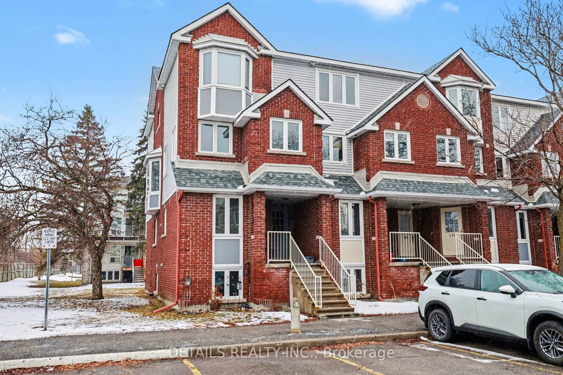 Photo 2 of 306 Briston Private, Ottawa, Hunt Club Park — HOMEH