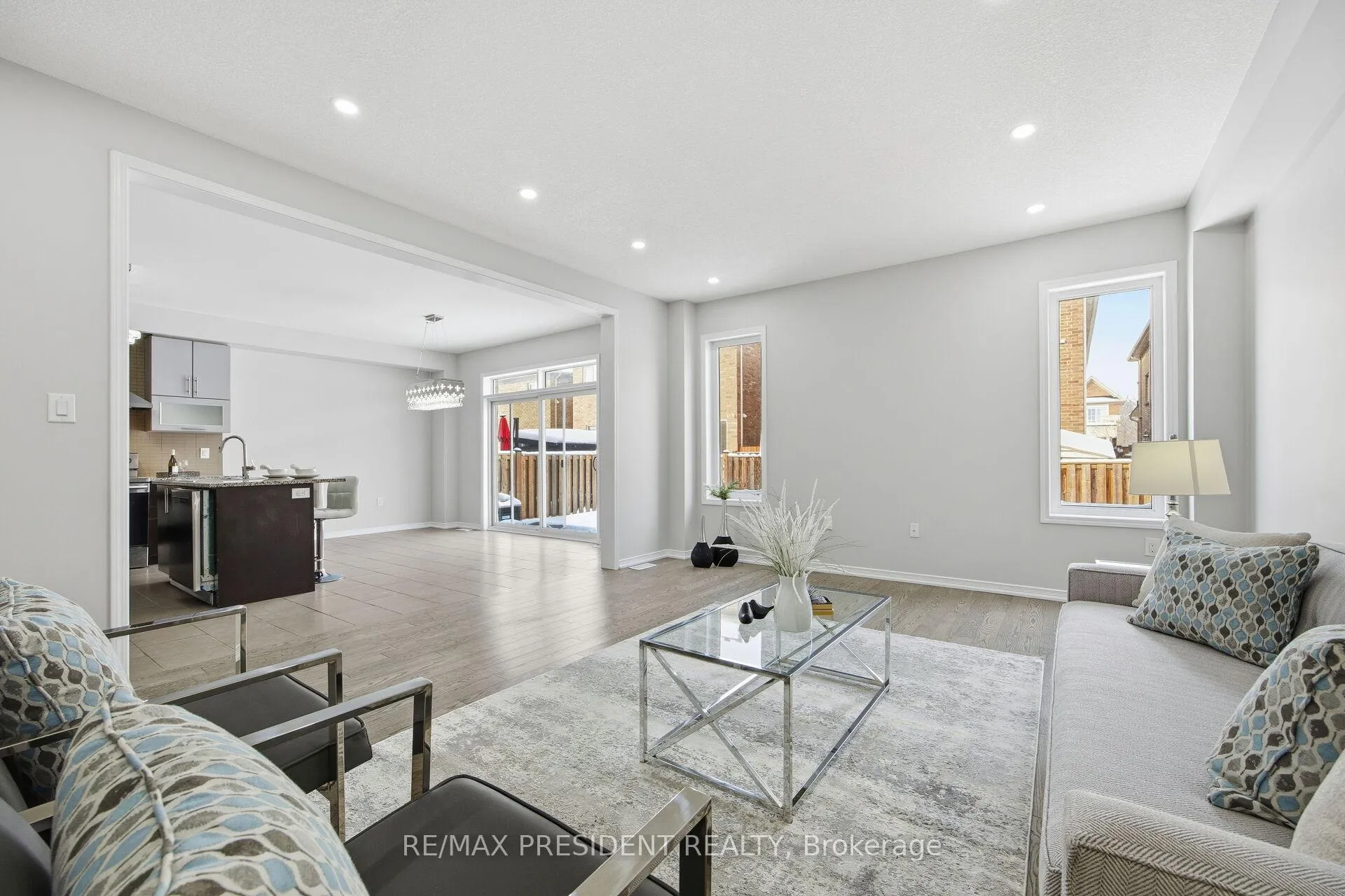 Photo 11 of 584 Remembrance Road, Brampton, Northwest Brampton — HOMEH