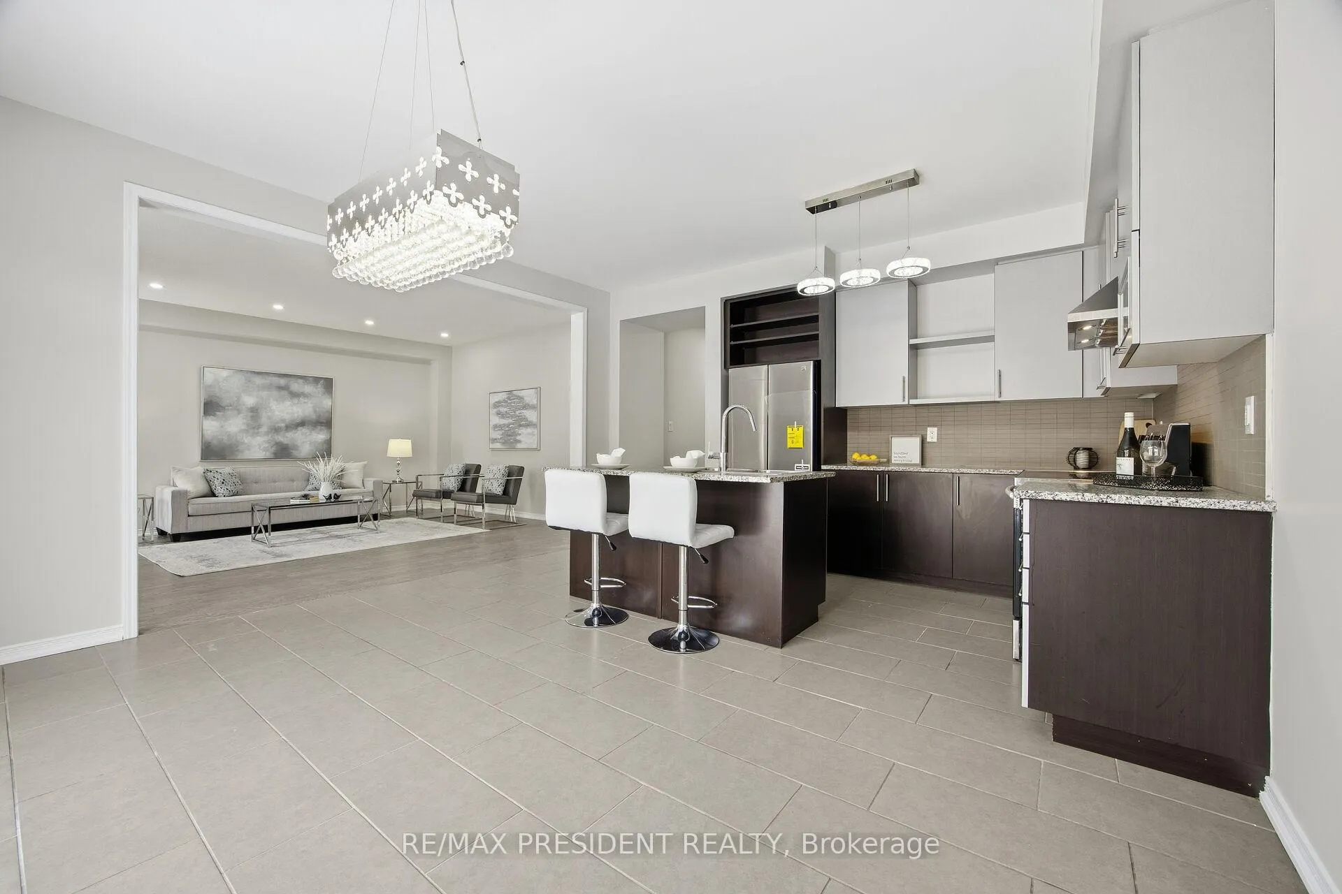 Photo 12 of 584 Remembrance Road, Brampton, Northwest Brampton — HOMEH