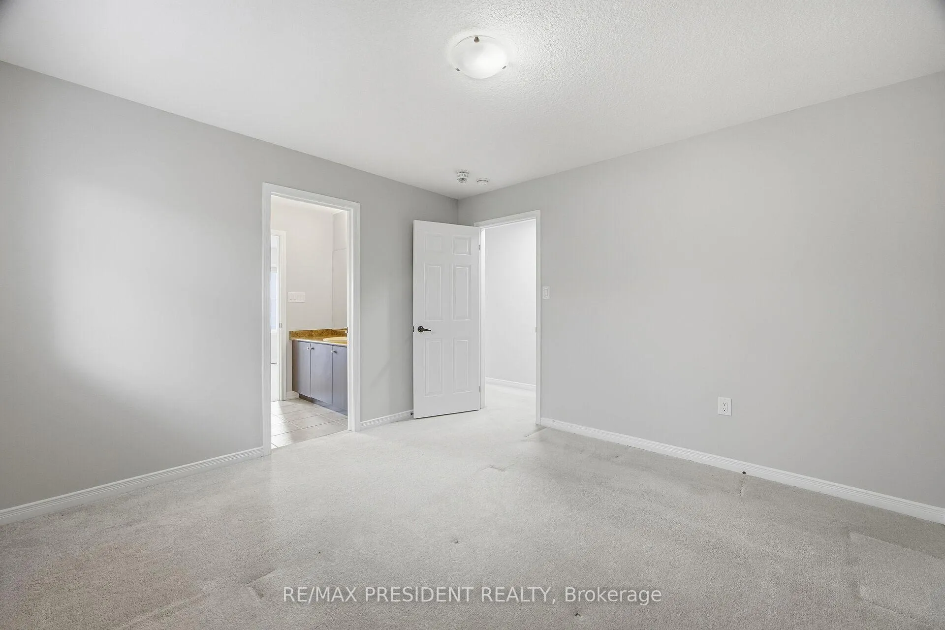 Photo 33 of 584 Remembrance Road, Brampton, Northwest Brampton — HOMEH