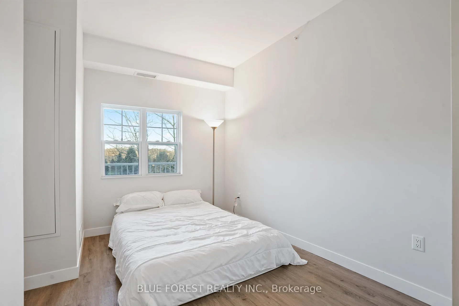 Photo 19 of Unit 307, 100 The Promenade, Central Elgin, Port Stanley — HOMEH