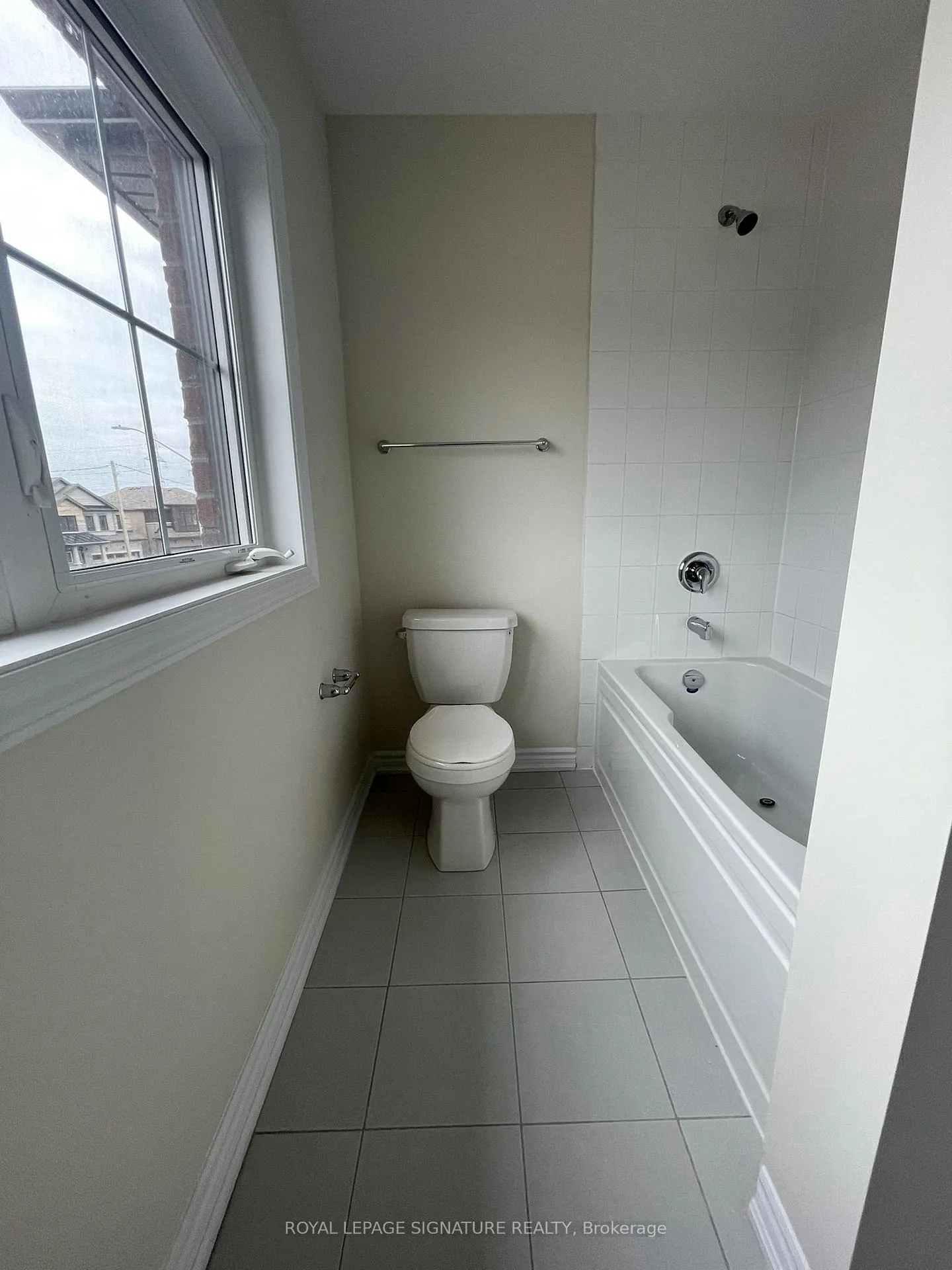 Photo 16 of 25 Buttercream Avenue, Thorold, Rolling Meadows — HOMEH