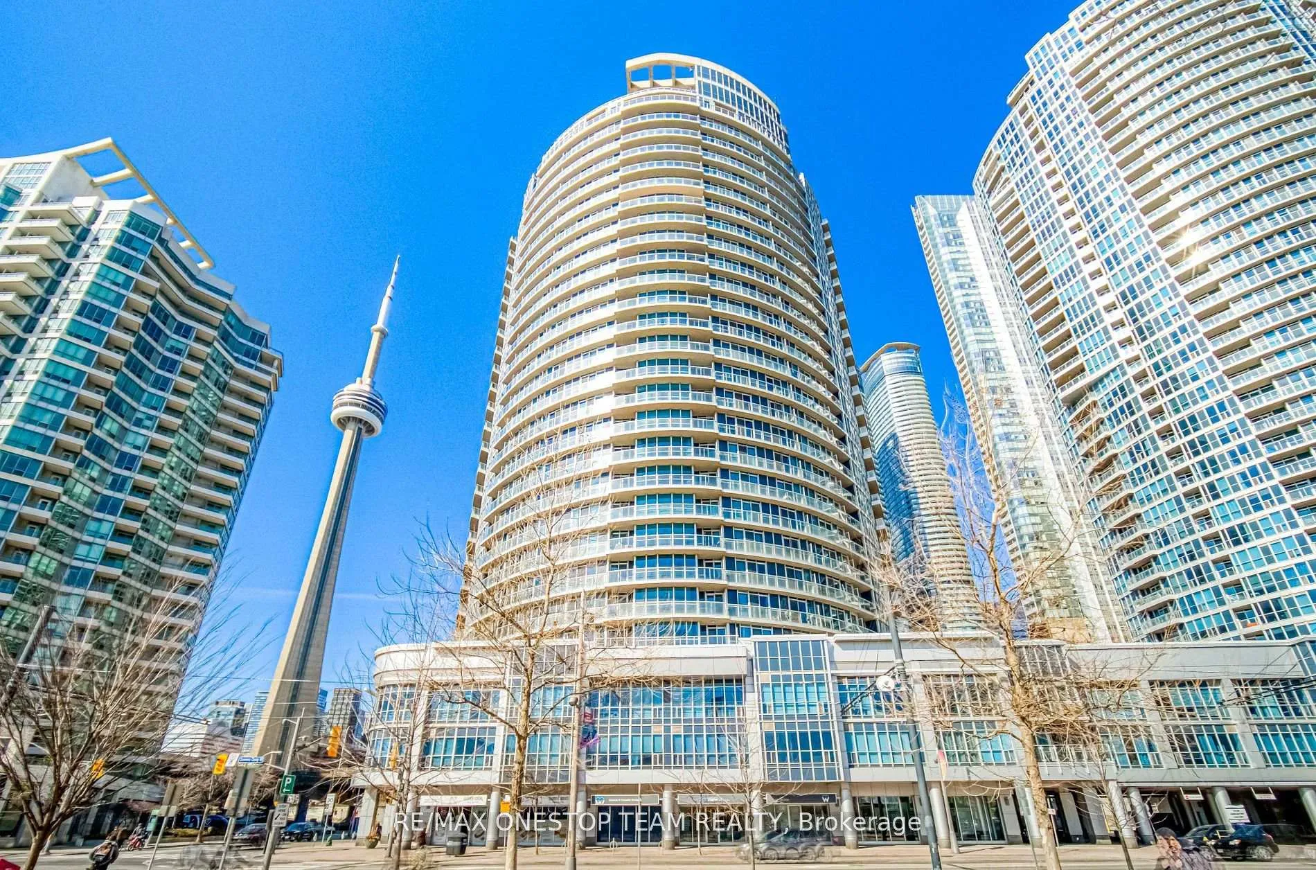 Photo 1 of Unit 1002, 218 Queens Quay W, Toronto, Waterfront Communities — HOMEH