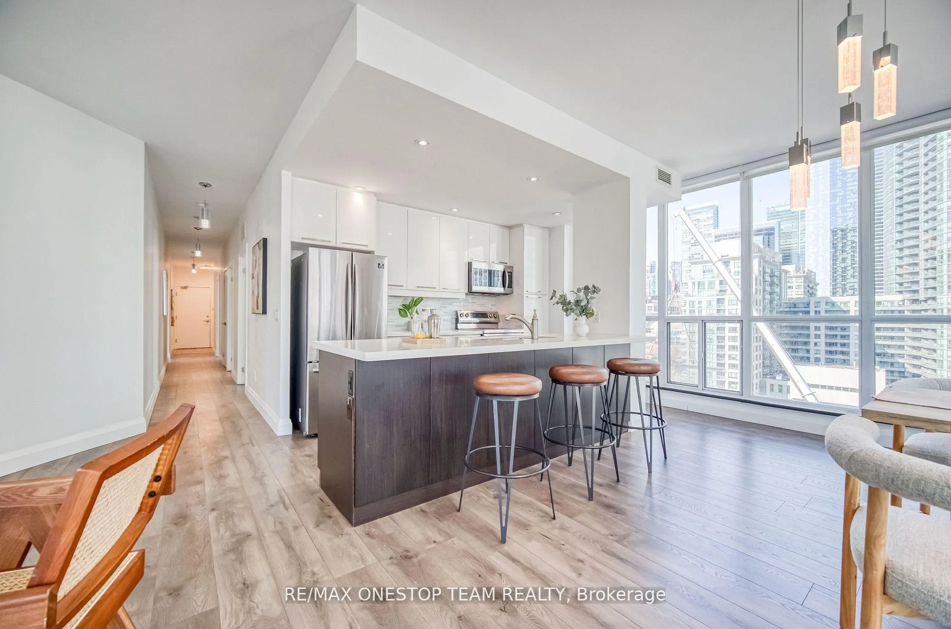 Photo 13 of Unit 1002, 218 Queens Quay W, Toronto, Waterfront Communities — HOMEH